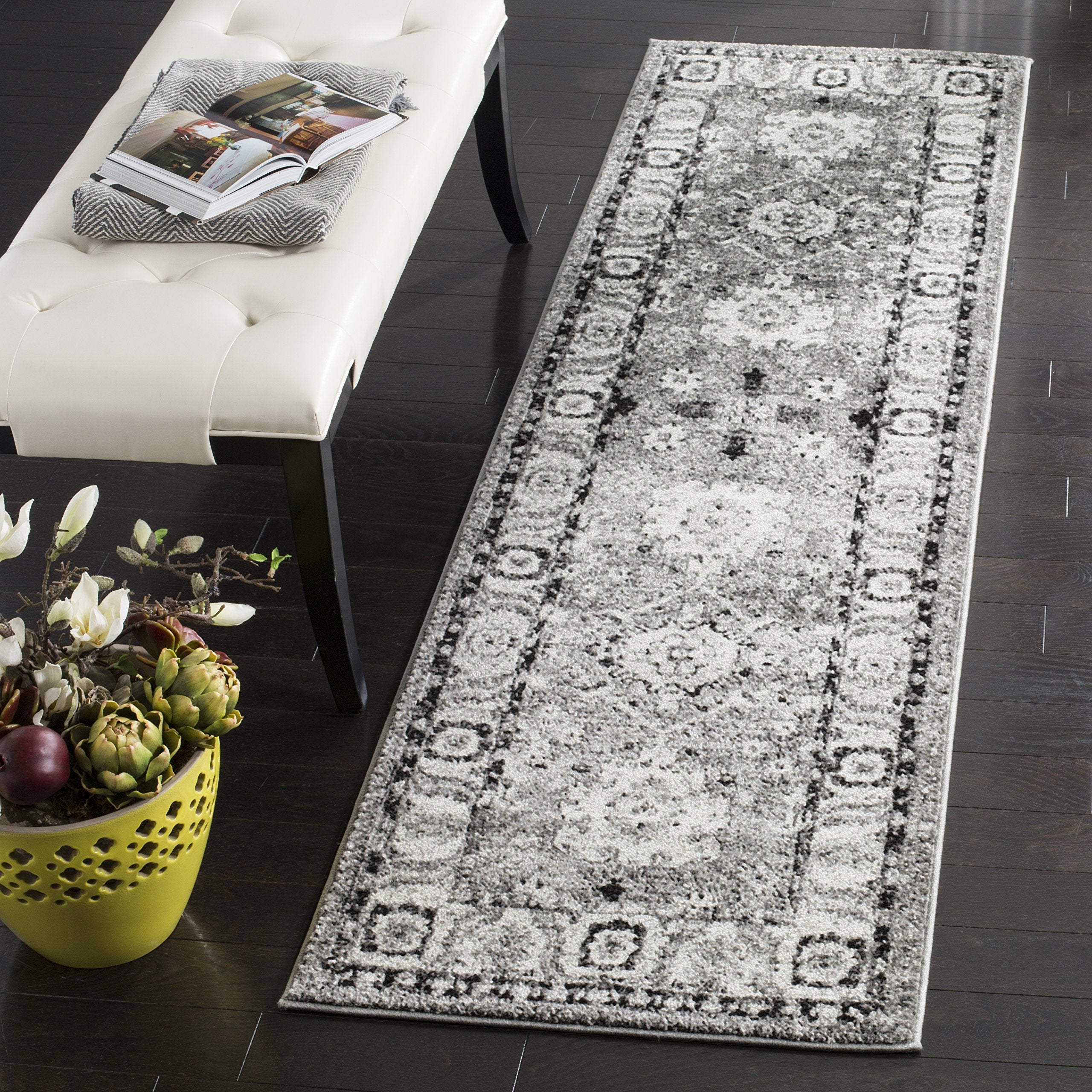SAFAVIEH Vintage Hamadan Collection Runner Rug - 23 x 12, Grey & Black, Oriental Traditional Persian Design, Non-Shedding & Ea