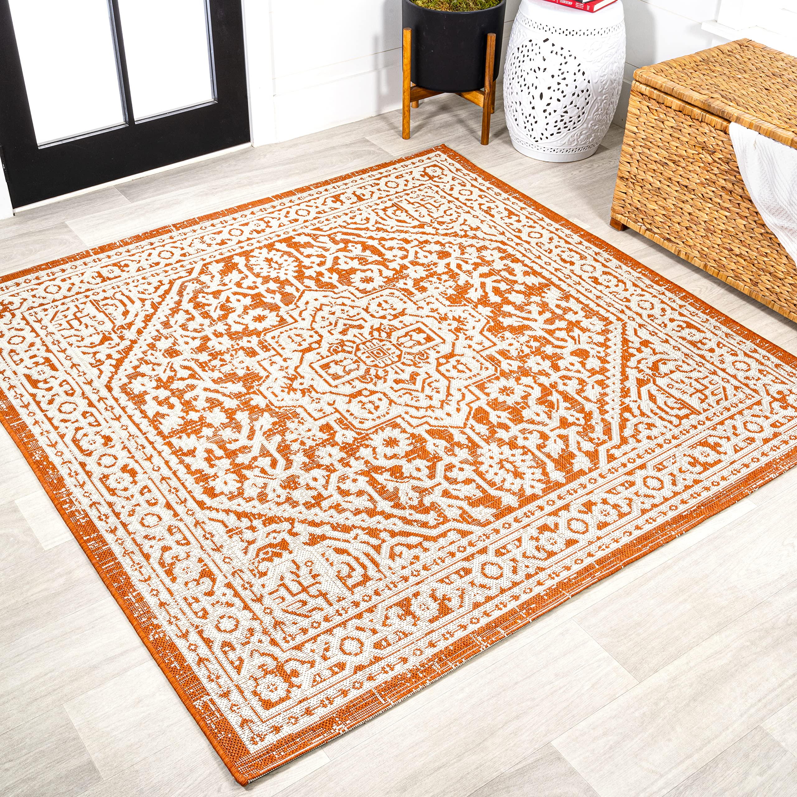 Jonathan Y Smb101F-5Sq Sinjuri Medallion Textured Weave Indoor Outdoor Area Rug, Coastal, Traditional, Transitional Easy Cleanin