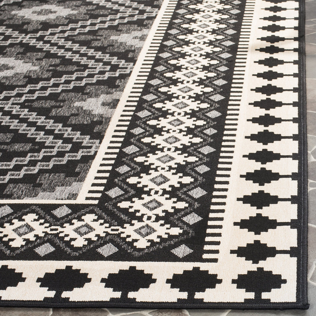 Safavieh Veranda Collection Area Rug - 8' X 11', Black & Creme, Boho Design, Non-Shedding & Easy Care, Indoor/Outdoor & Washable