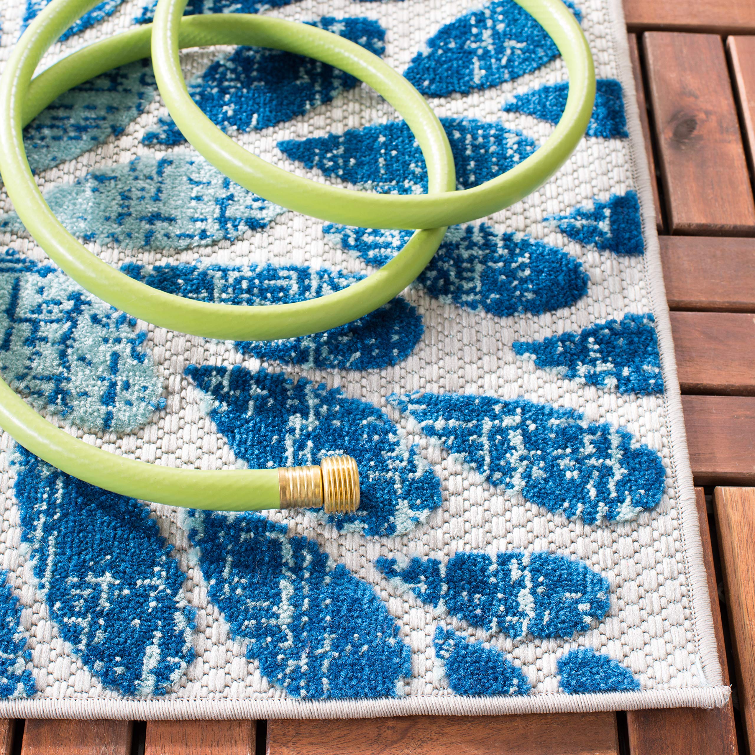Safavieh Cabana Collection Area Rug - 9' X 12', Grey & Blue, Floral Design, Non-Shedding & Easy Care, Indoor/Outdoor & Washable-Ideal For Patio, Backyard, Mudroom (Cbn832F)