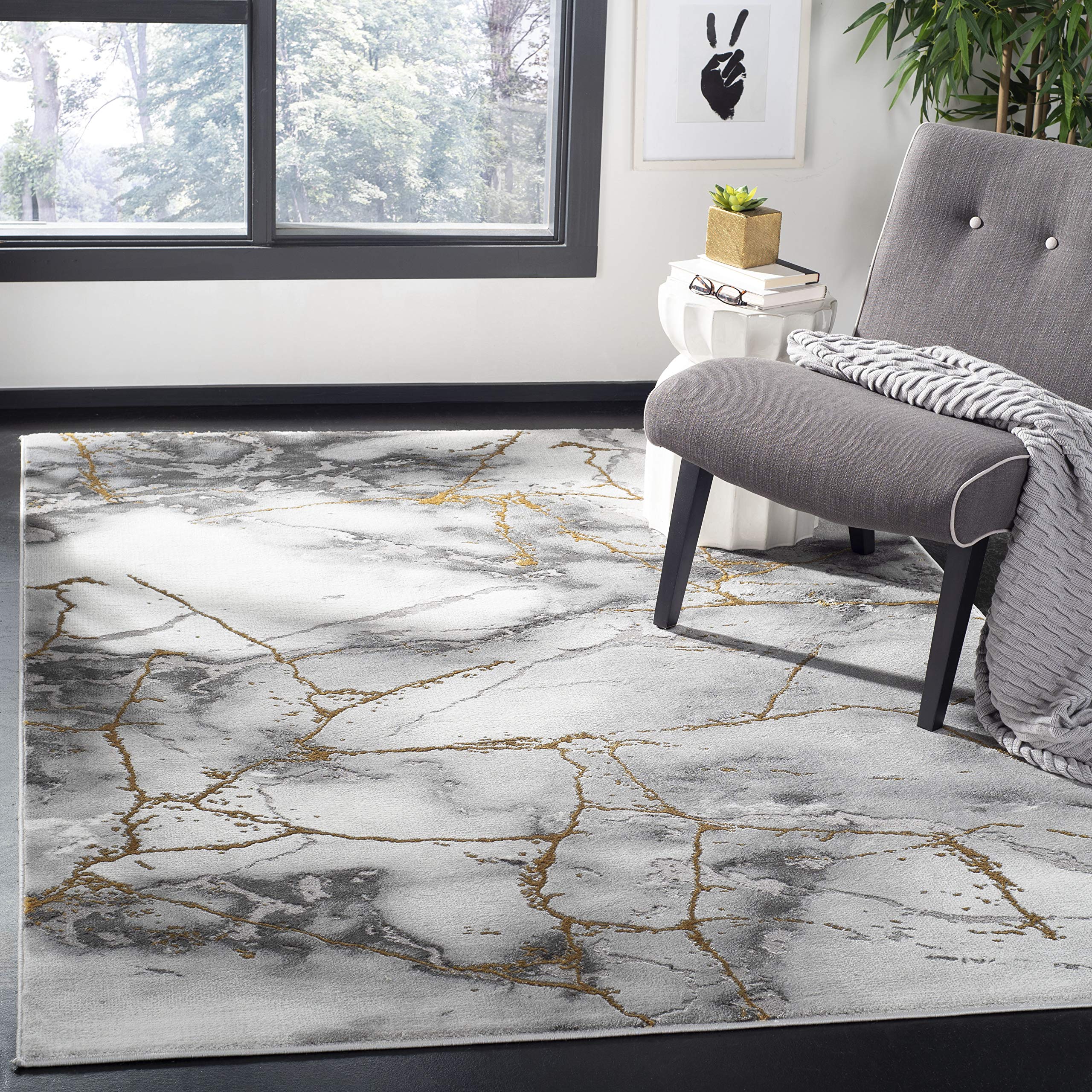 SAFAVIEH Craft Collection Area Rug - 53 Square, Grey & Gold, Modern Abstract Design, Non-Shedding & Easy Care, Ideal for High T