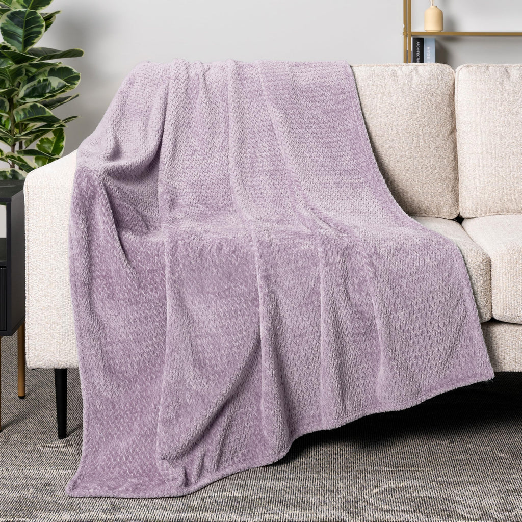 PAVILIA Soft Fleece Lavender Lilac Throw Blanket for Couch, Lightweight Plush Warm Blankets for Bed, Fuzzy Cozy Flannel Blanket 
