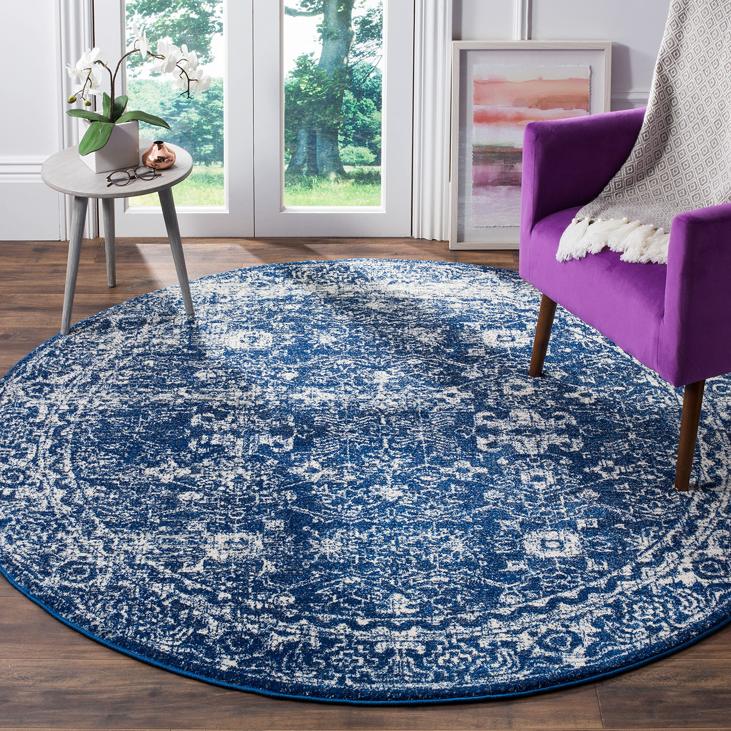 SAFAVIEH Evoke Collection 3 Round Navy/Ivory EVK270A Shabby Chic Distressed Non-Shedding Dining Room Entryway Foyer Living Room