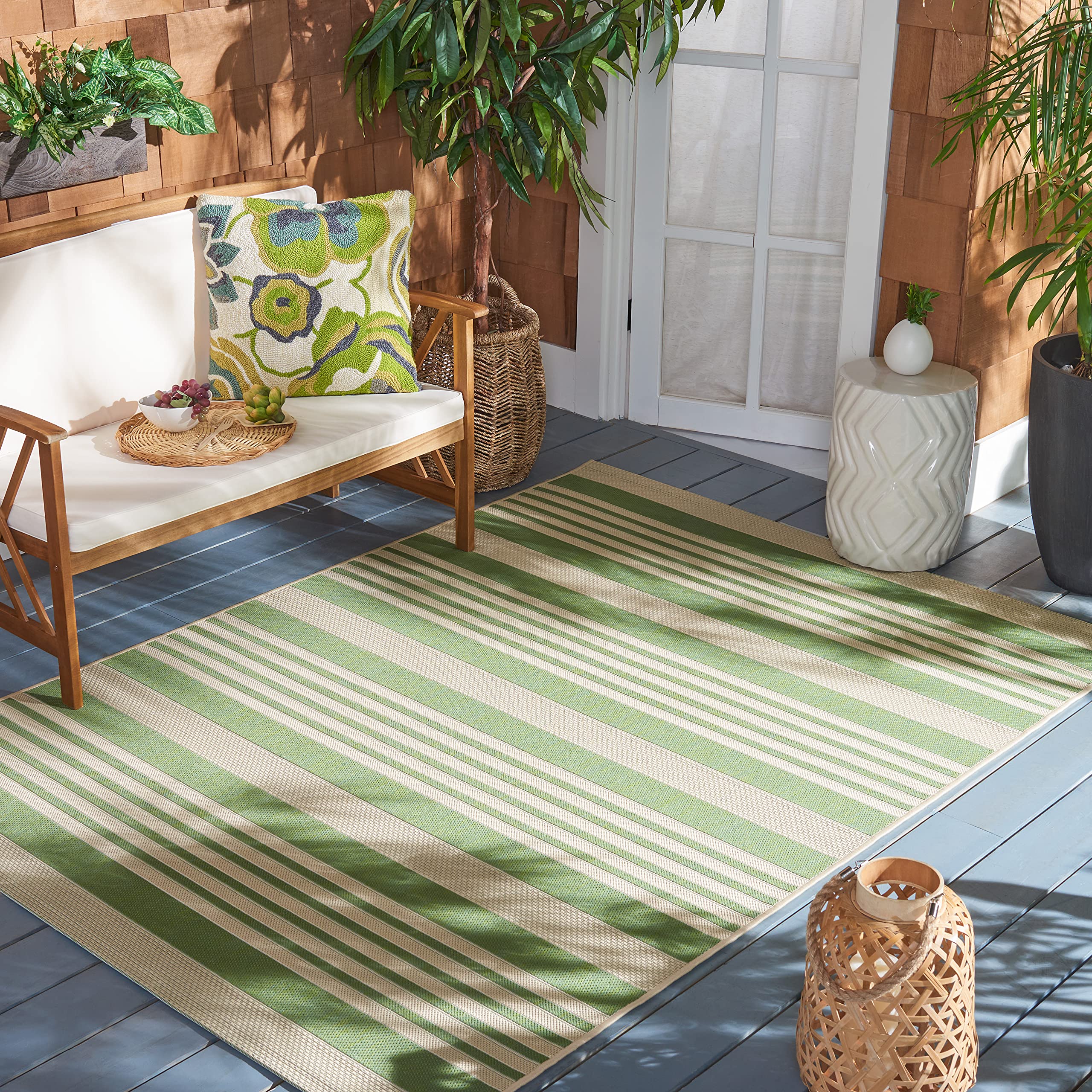 Safavieh Courtyard Collection 4' Square Green/Beige Cy6062 Stripe Indoor/ Outdoor-Waterproof Easy-Cleaning Patio Backyard Mudroo