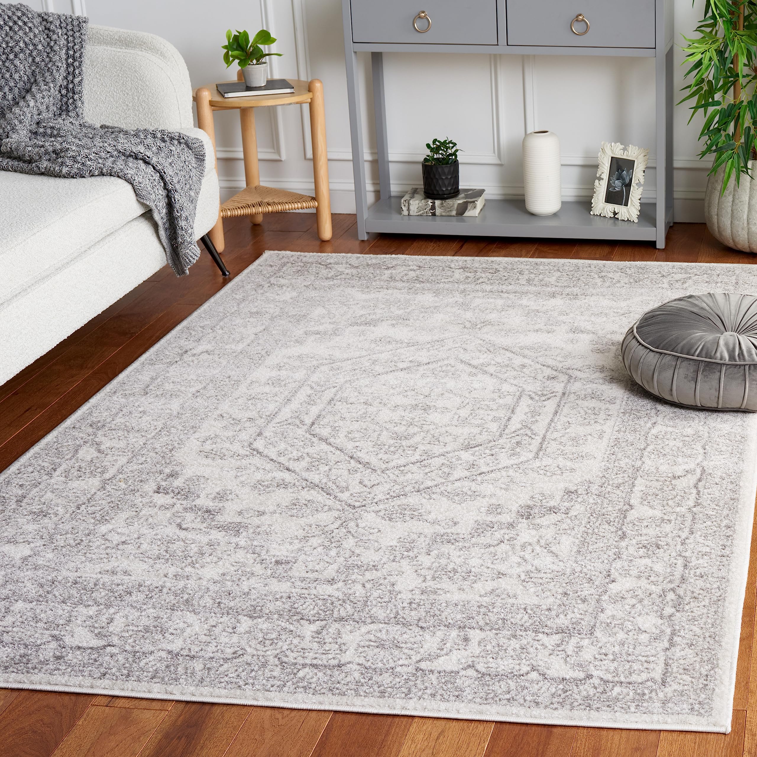 SAFAVIEH Adirondack Collection Area Rug - 51 x 76, Ivory & Silver, Oriental Medallion Design, Non-Shedding & Easy Care, Ideal 