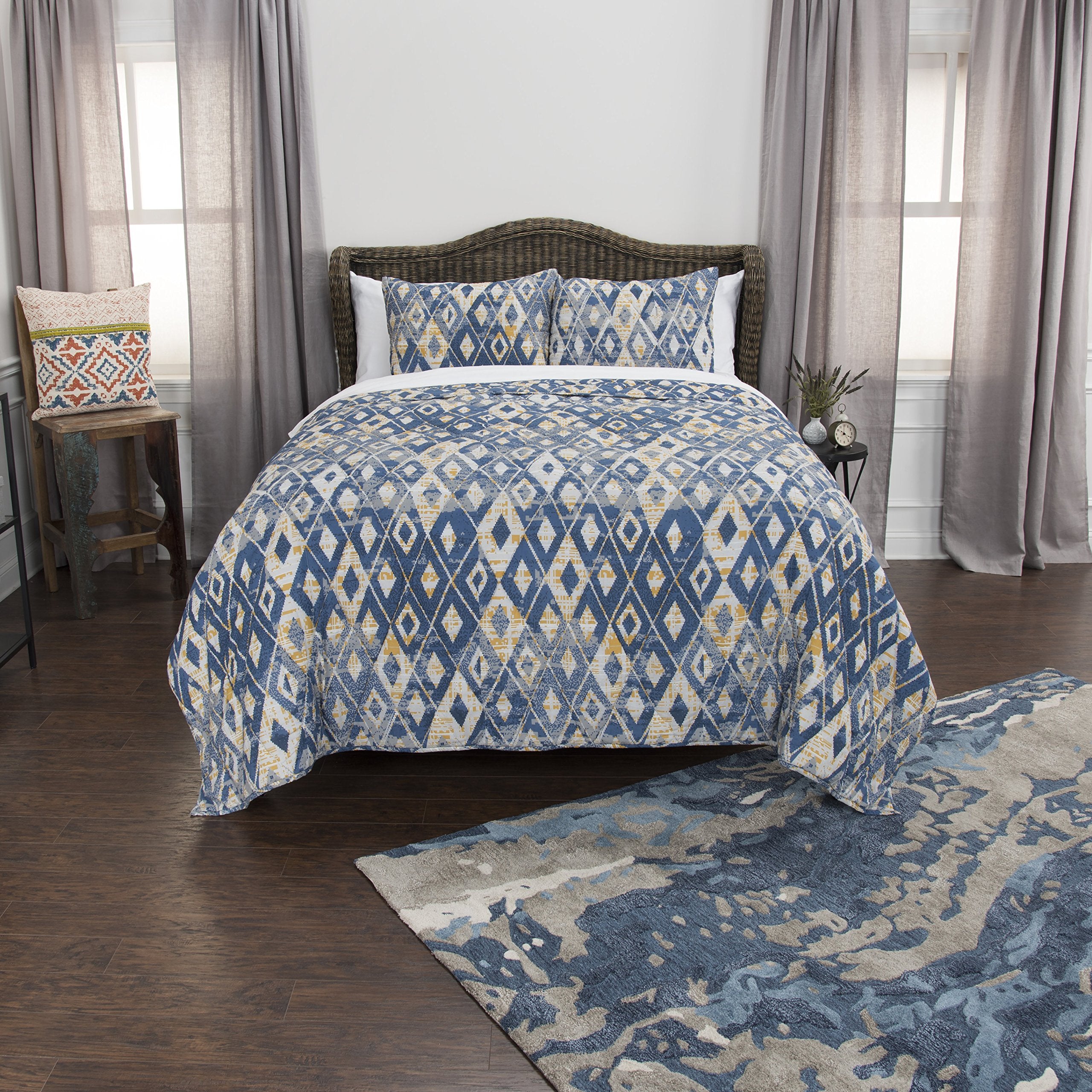 Rizzy Home | Bq4590 | 90"X92" Blue/Yellow/Geometric Quilt