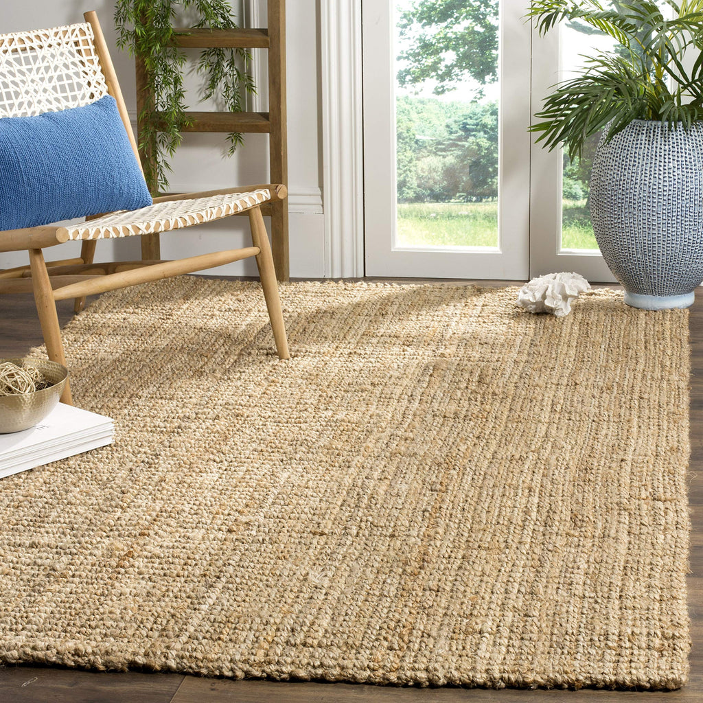 SAFAVIEH Natural Fiber Collection Accent Rug - 4' x 6', Natural, Handmade Farmhouse Jute, Ideal for High Traffic Areas in Entryw