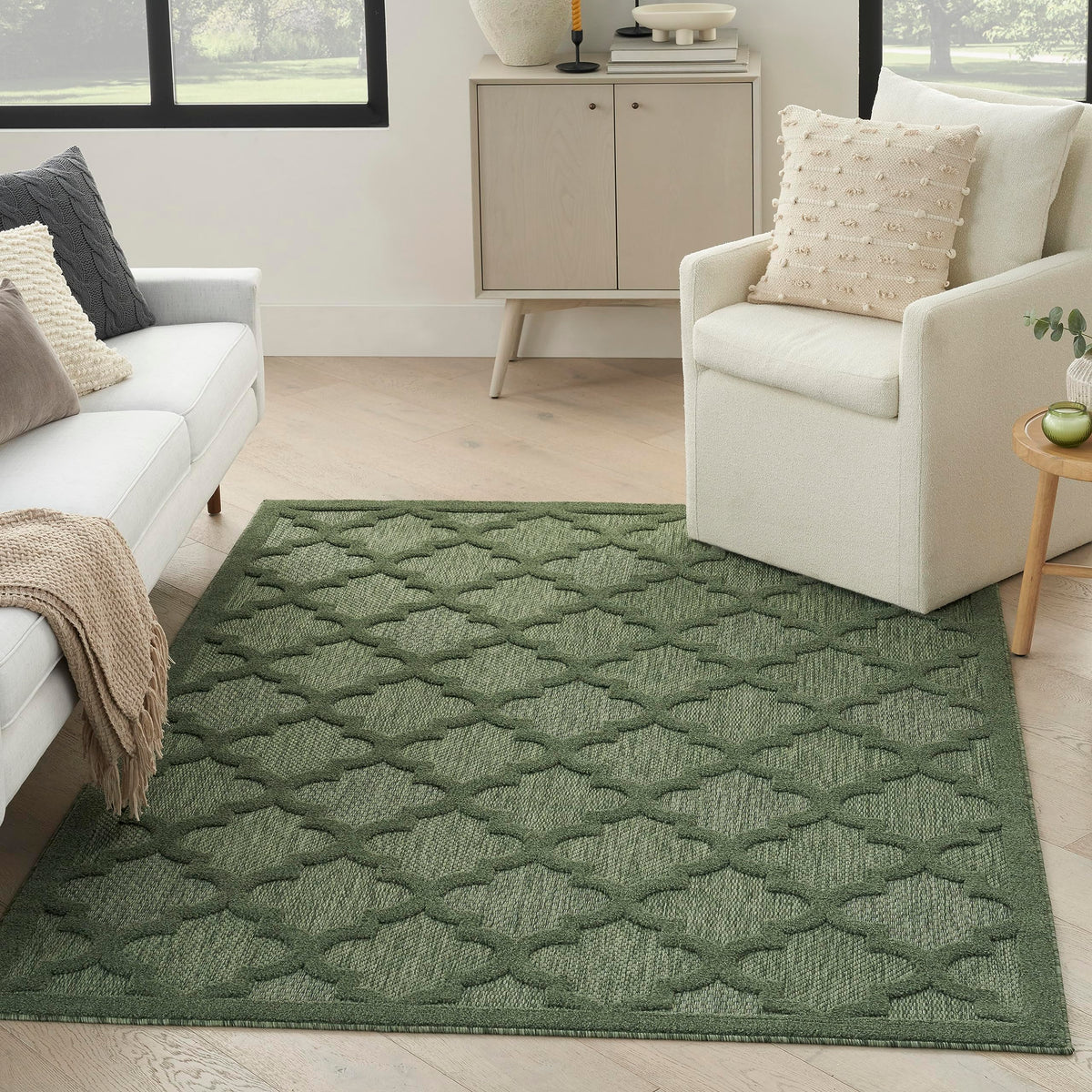 Nourison Easy Care Indoor/Outdoor Green 4' X 6' Area Rug, Easy Cleaning, Non Shedding, Bed Room, Living Room, Dining Room, Backyard, Deck, Patio (4X6)