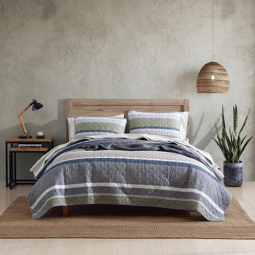 Eddie Bauer - Twin Quilt Set, Cotton Reversible Bedding Set With Matching Sham, Lightweight Home Decor For All Seasons (Salmon L