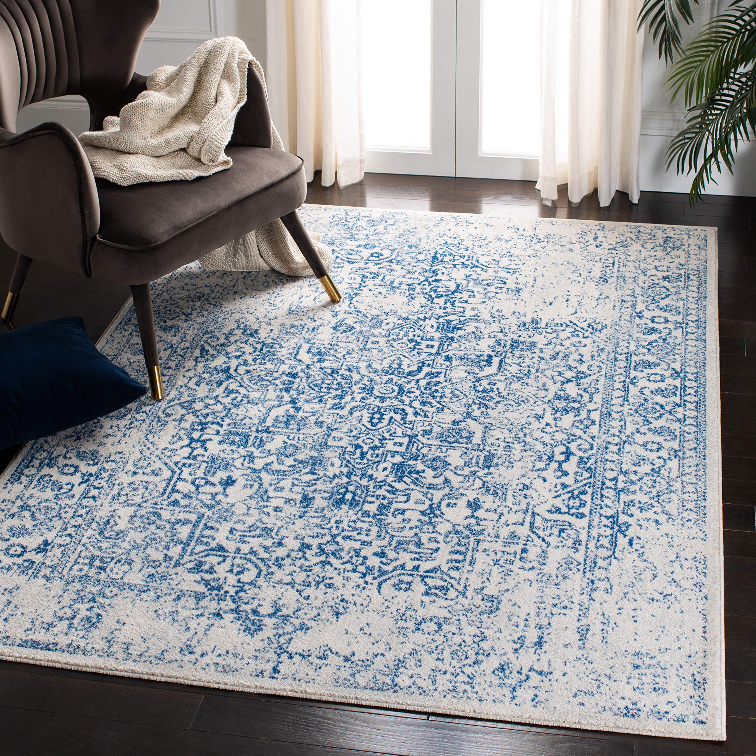 SAFAVIEH Evoke Collection 3 x 5 Ivory / Navy EVK256N Oriental Distressed Non-Shedding Living Room Bedroom Accent Rug