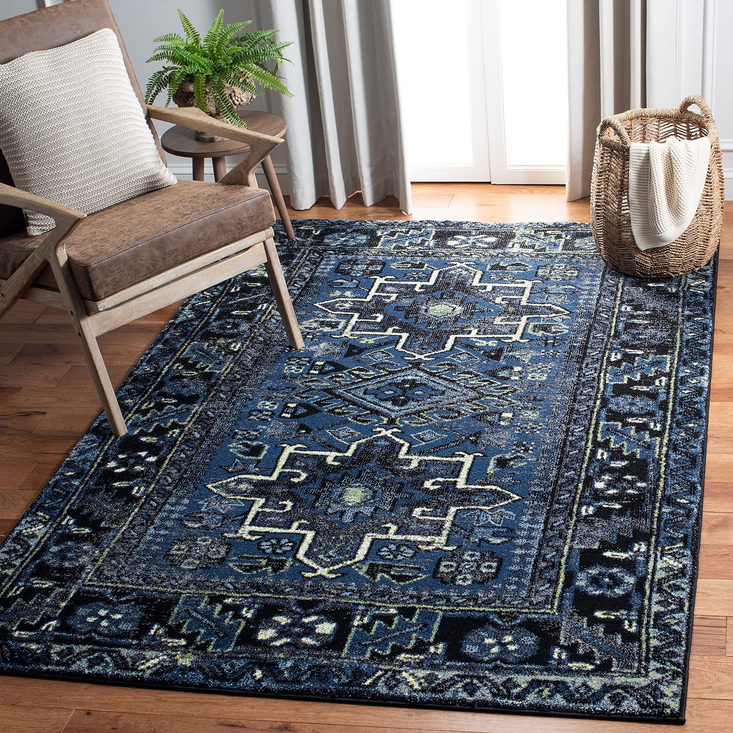 SAFAVIEH Vintage Hamadan Collection Area Rug - 67 Square, Blue & Grey, Oriental Traditional Persian Design, Non-Shedding & Easy