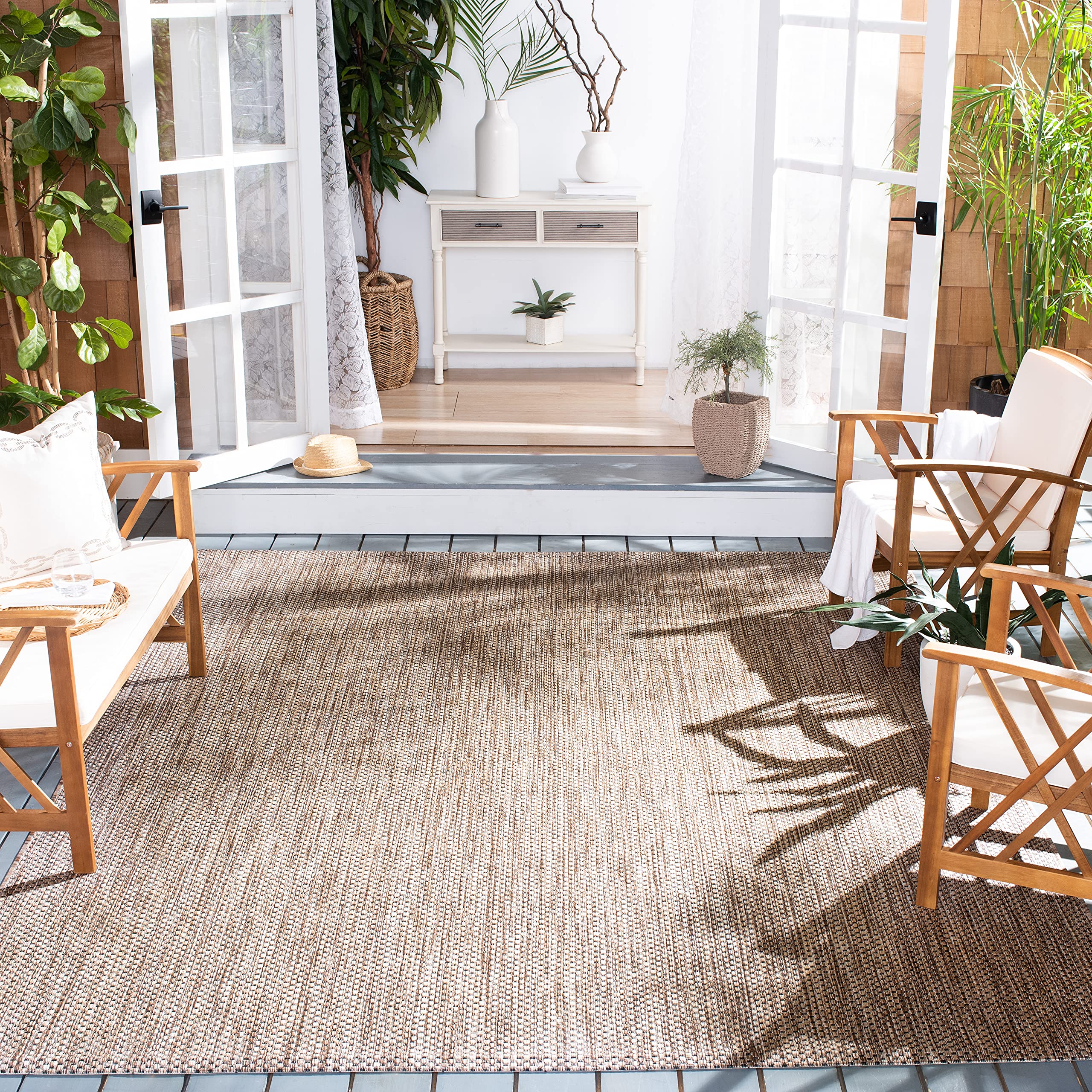 SAFAVIEH Courtyard Collection Area Rug - 67 x 96, Natural & Black, Non-Shedding & Easy Care, Indoor/Outdoor & Washable-Ideal f