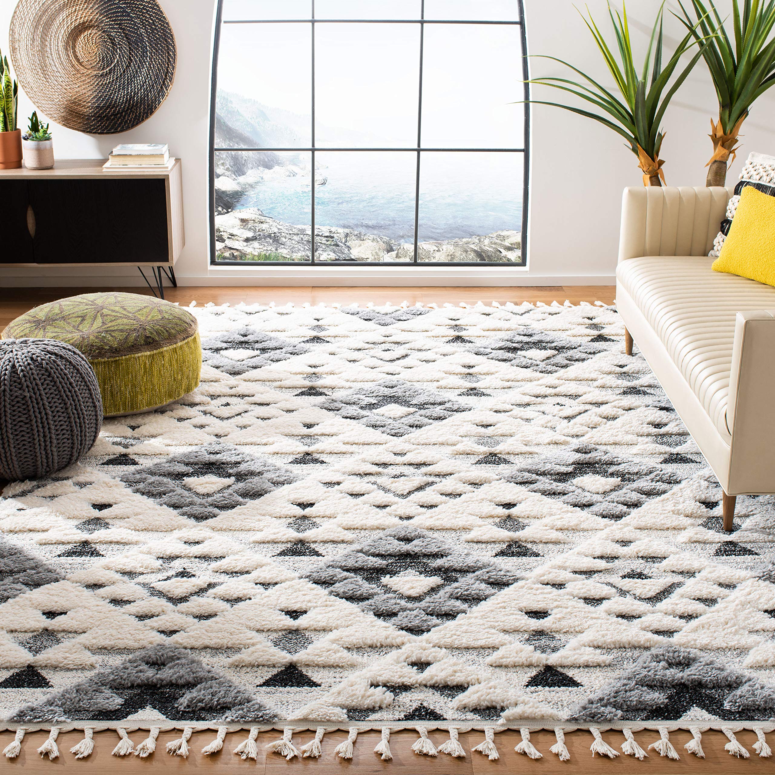 SAFAVIEH Moroccan Tassel Shag Collection Area Rug - 67 x 92, Ivory & Grey, Boho Design, Non-Shedding & Easy Care, 2-inch Thick