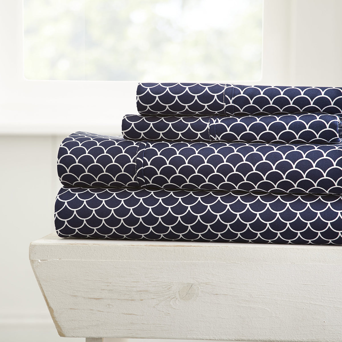 Linen Market 4 Piece Sheet Set Patterned, Full, Scallop Navy