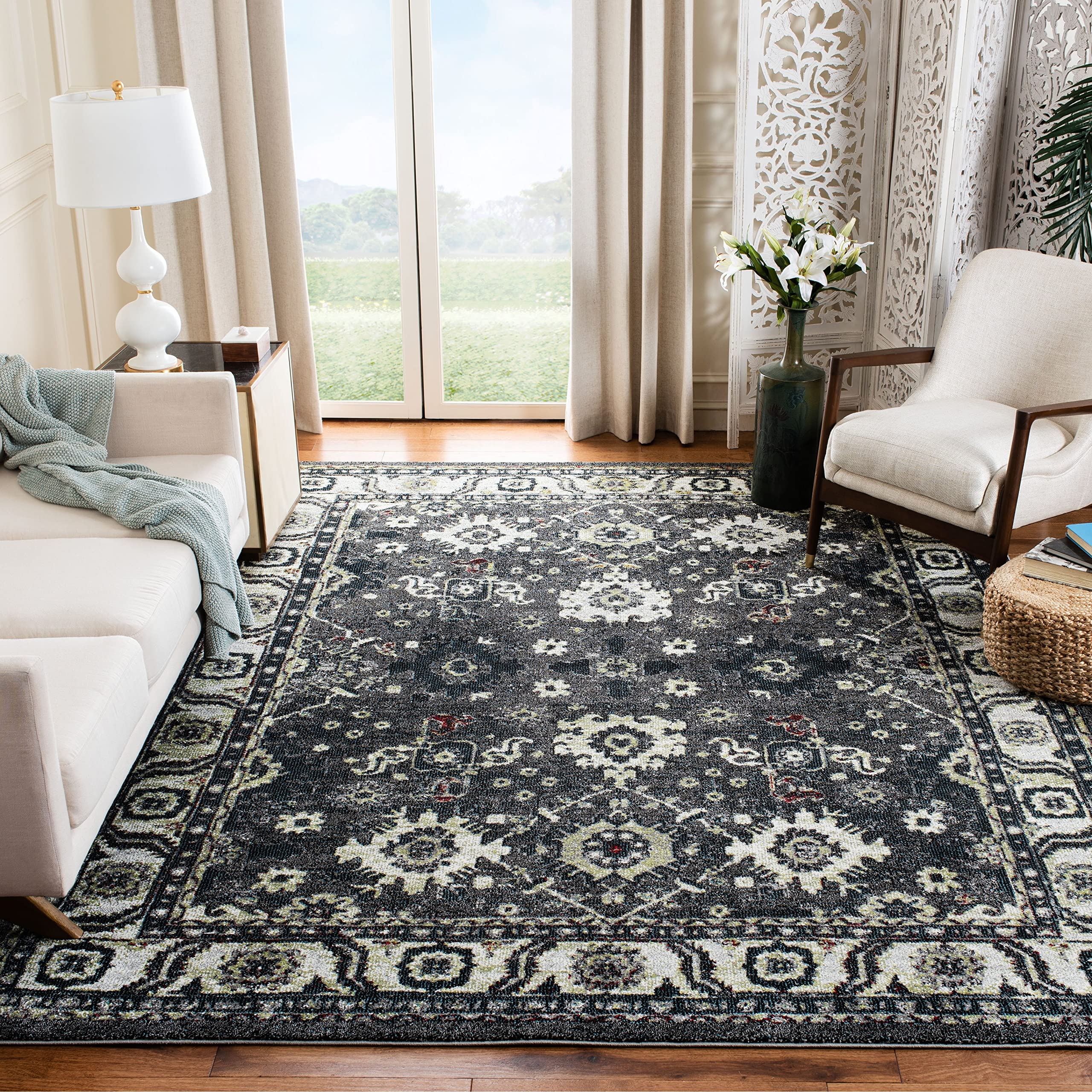 SAFAVIEH Vintage Hamadan Collection Area Rug - 53 x 76, Dark Grey & Ivory, Oriental Persian Design, Non-Shedding & Easy Care, 