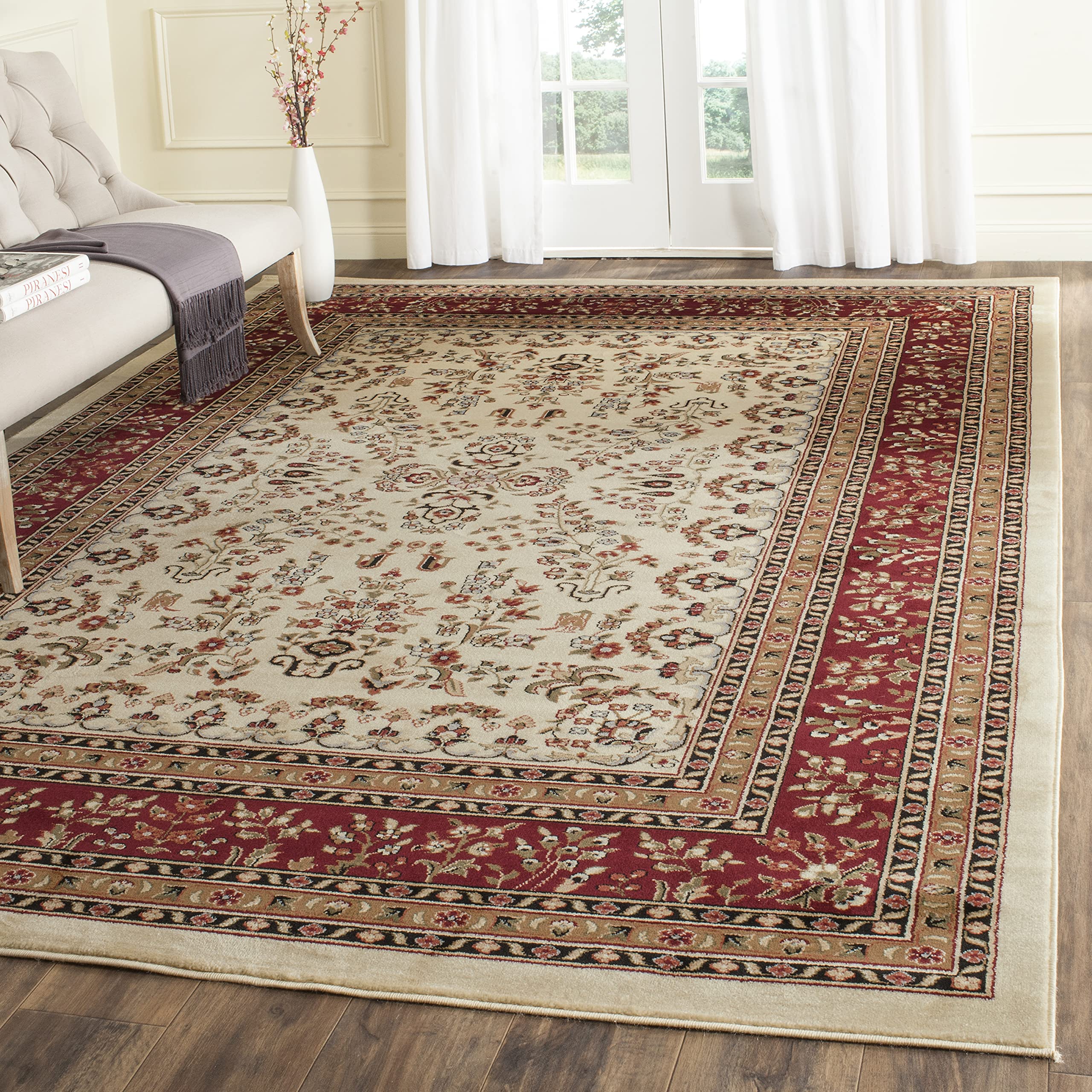 SAFAVIEH Lyndhurst Collection Area Rug - 8 x 11, Ivory & Red, Traditional Oriental Design, Non-Shedding & Easy Care, Ideal for