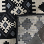 Safavieh Veranda Collection Area Rug - 8' X 11', Black & Creme, Boho Design, Non-Shedding & Easy Care, Indoor/Outdoor & Washable