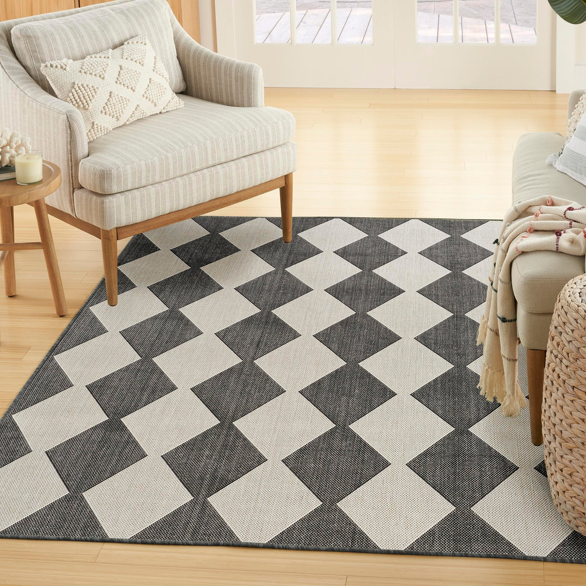 Nourison Positano Indoor/Outdoor Black 4' X 6' Area Rug, Easy Cleaning, Non Shedding, Bed Room, Living Room, Dining Room, Backya