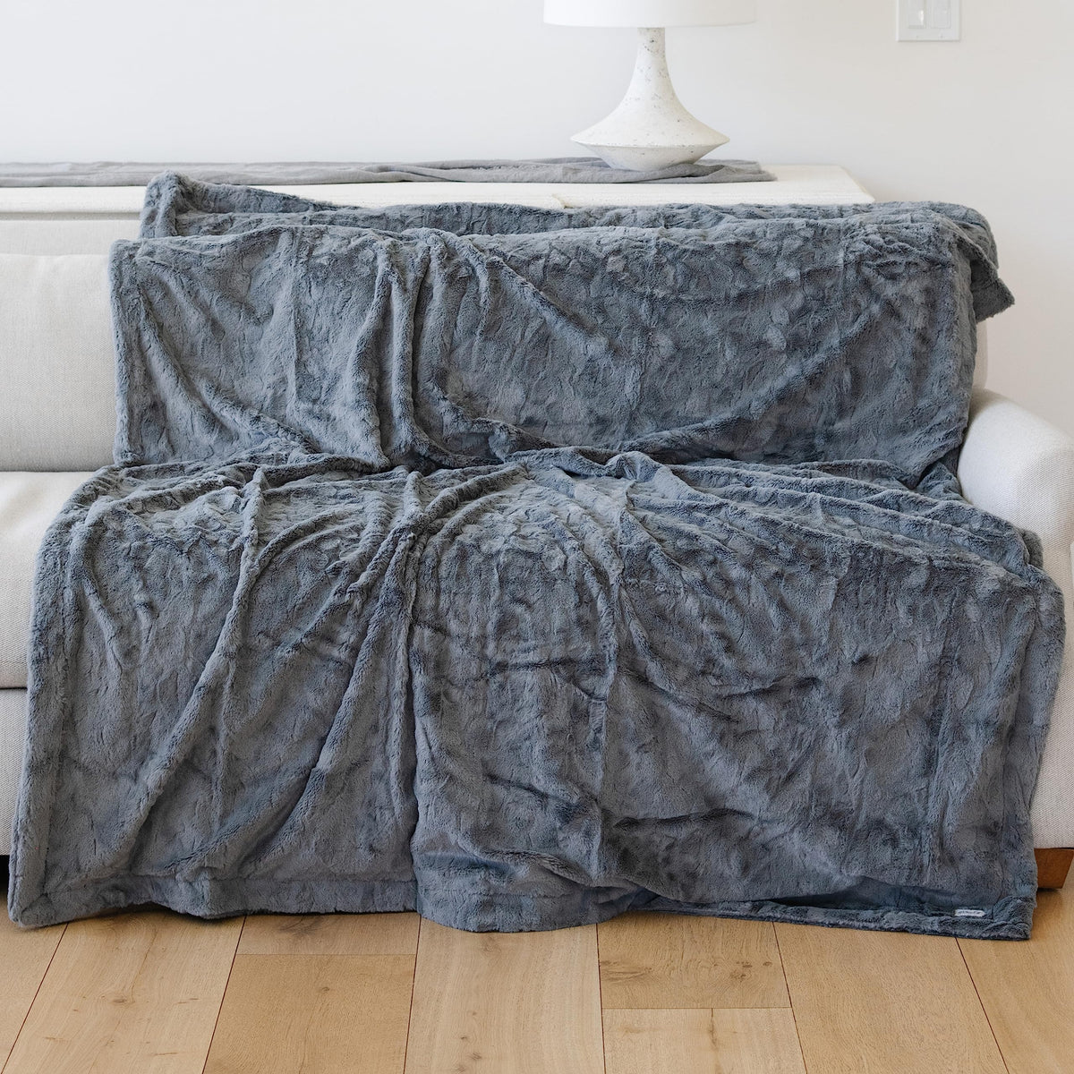 Graced Soft Luxuries Throw Blanket Large Softest Warm Elegant Cozy Faux Fur For Home, Couch, Sofa, Chair, Den, Living Room (Soli