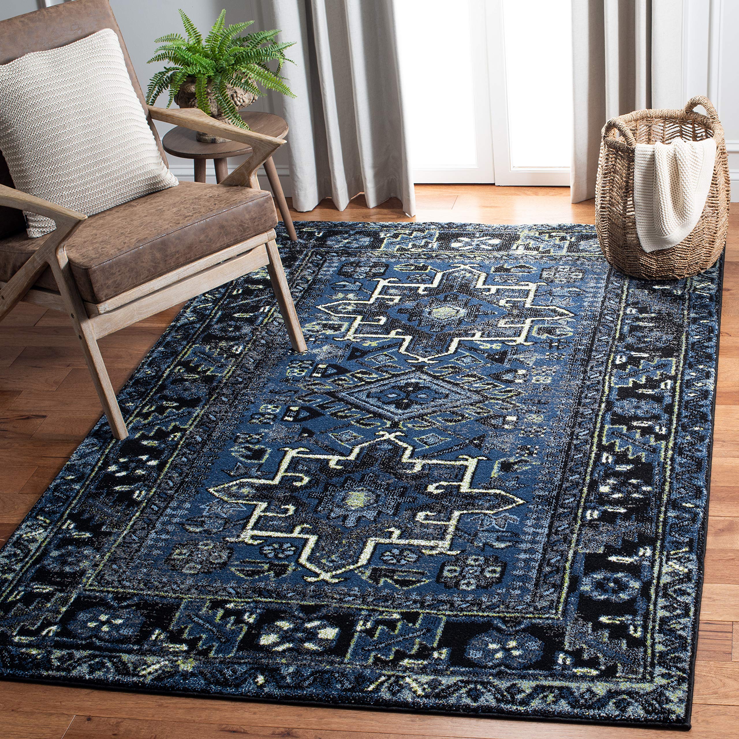 SAFAVIEH Vintage Hamadan Collection 8 Square Blue/Grey VTH211N Traditional Oriental Non-Shedding Living Room Dining Bedroom Are