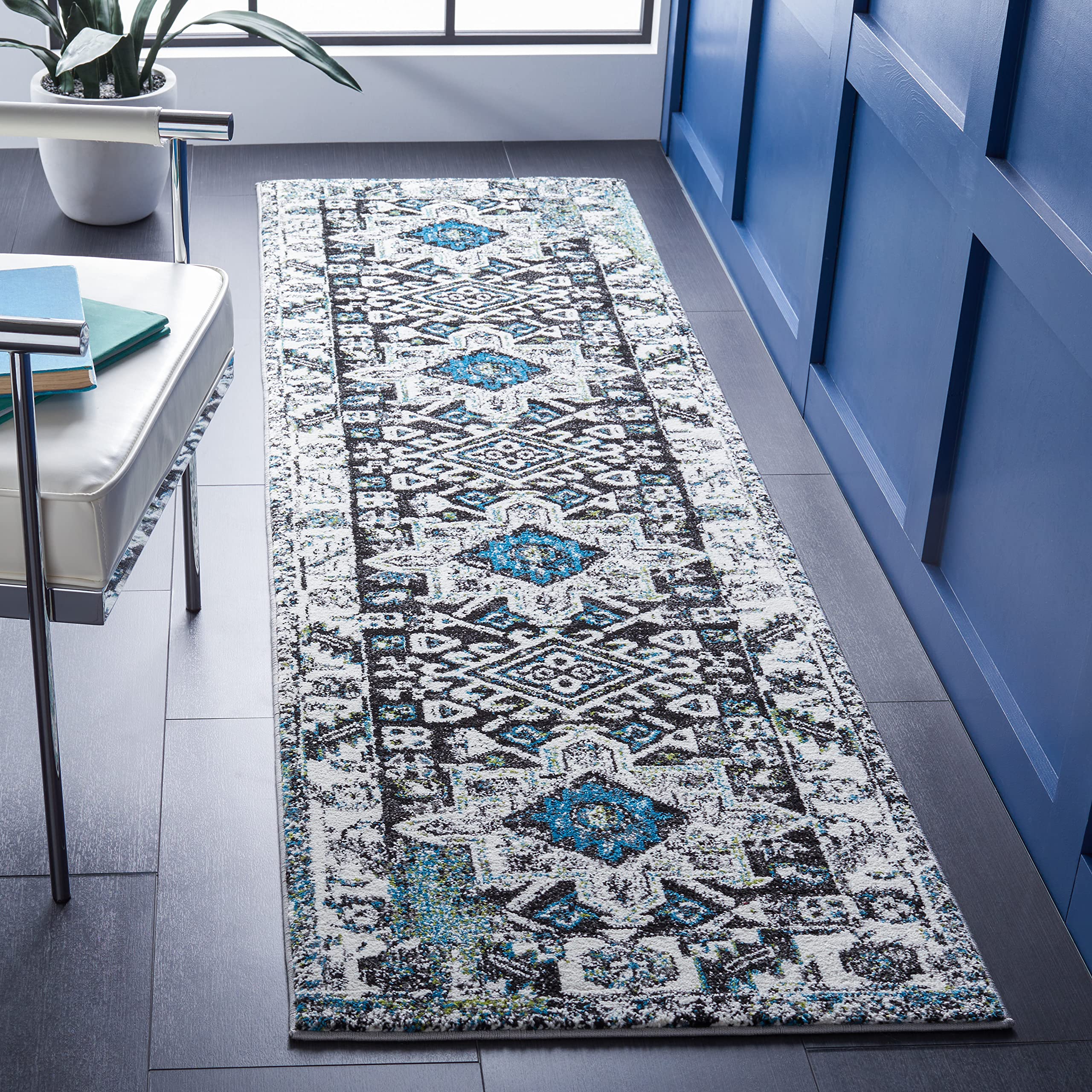 SAFAVIEH Vintage Hamadan Collection Runner Rug - 23 x 8, Dark Grey & Ivory, Traditional Oriental Design, Non-Shedding & Easy C