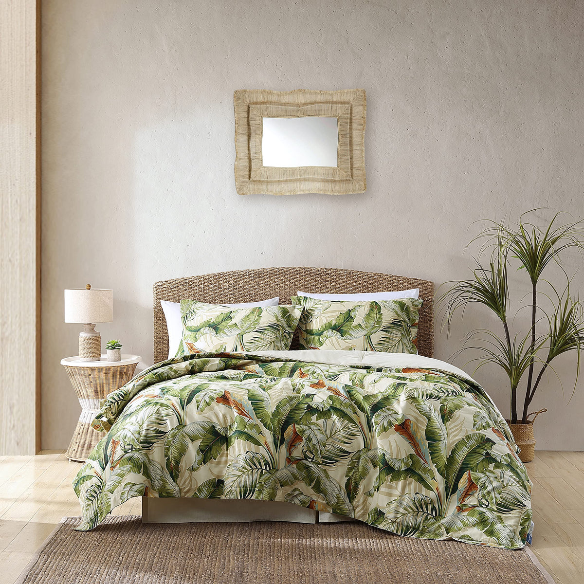 Tommy Bahama - Queen Comforter Set, Cotton Sateen Bedding With Matching Shams & Bedskirt, Home Decor For All Seasons (Palmiers G