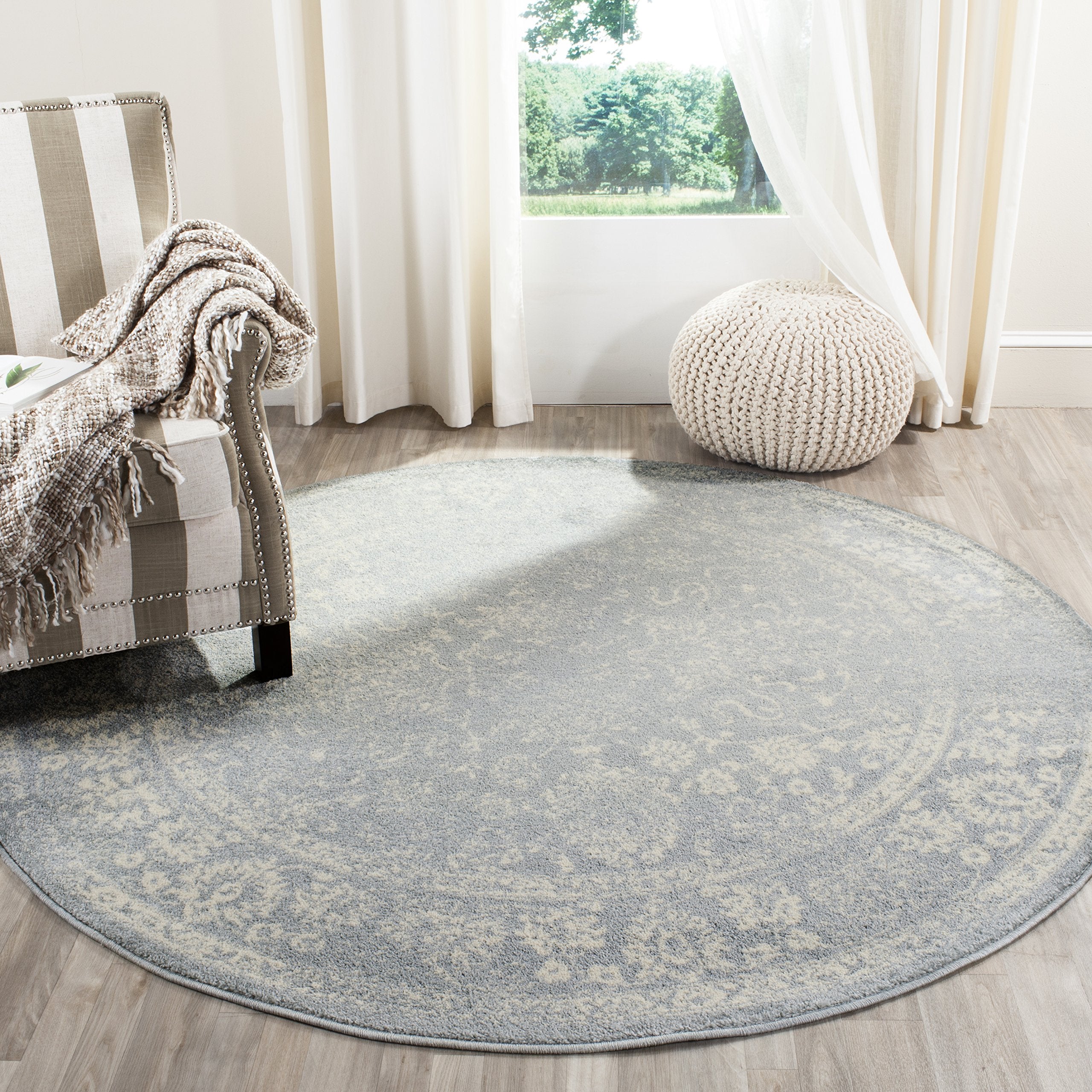 SAFAVIEH Adirondack Collection Area Rug - 4 Round, Slate & Ivory, Oriental Distressed Design, Non-Shedding & Easy Care, Ideal f