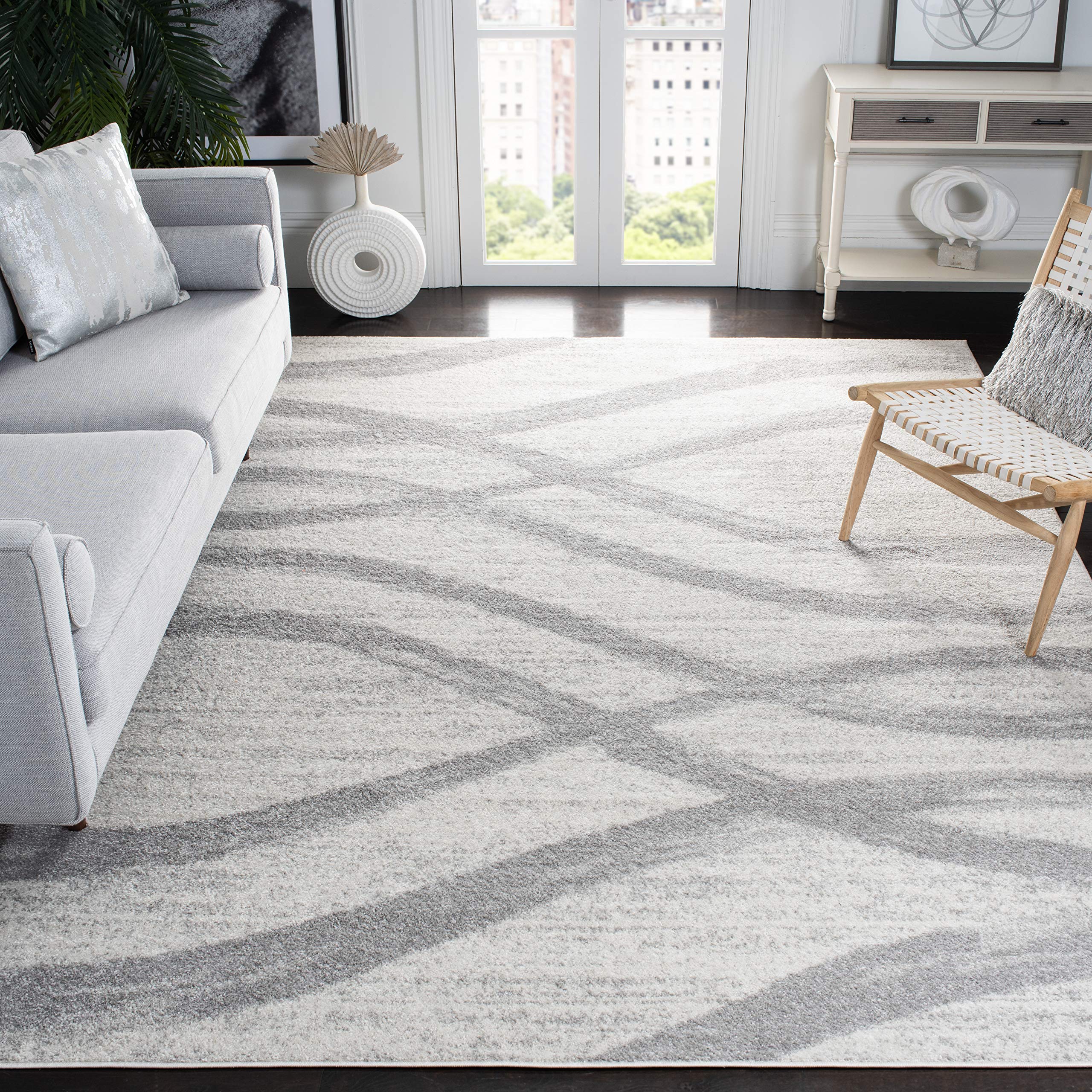 SAFAVIEH Adirondack Collection Area Rug - 6 x 9, Cream & Grey, Modern Wave Distressed Design, Non-Shedding & Easy Care, Ideal 