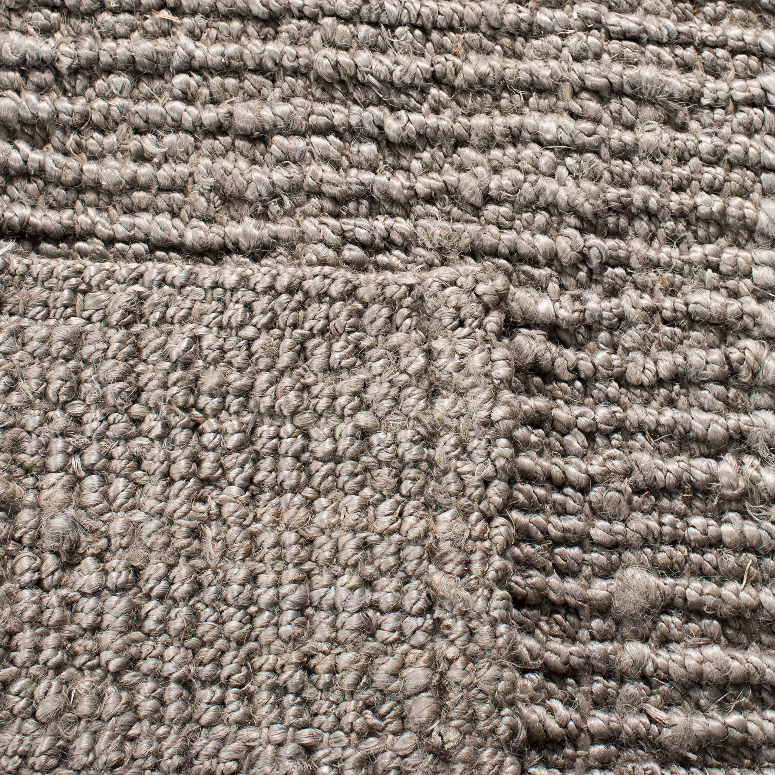Safavieh Natural Fiber Collection Accent Rug - 2'6'' X 4', Light Grey, Handmade Chunky Textured Jute 0.75-Inch Thick, Ideal For