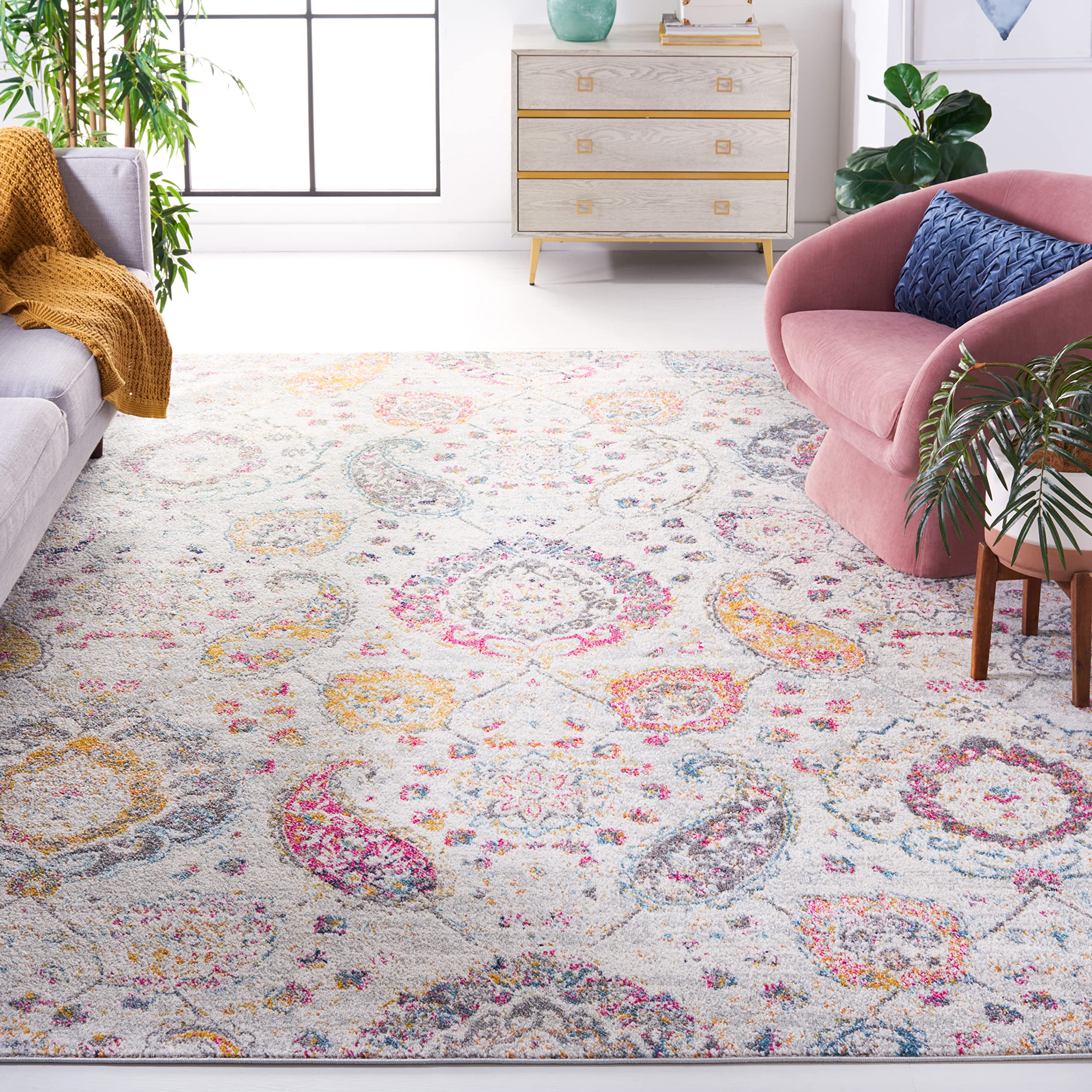 SAFAVIEH Madison Collection Area Rug - 8 x 10, Grey & Gold, Boho Chic Glam Paisley Design, Non-Shedding & Easy Care, Ideal for