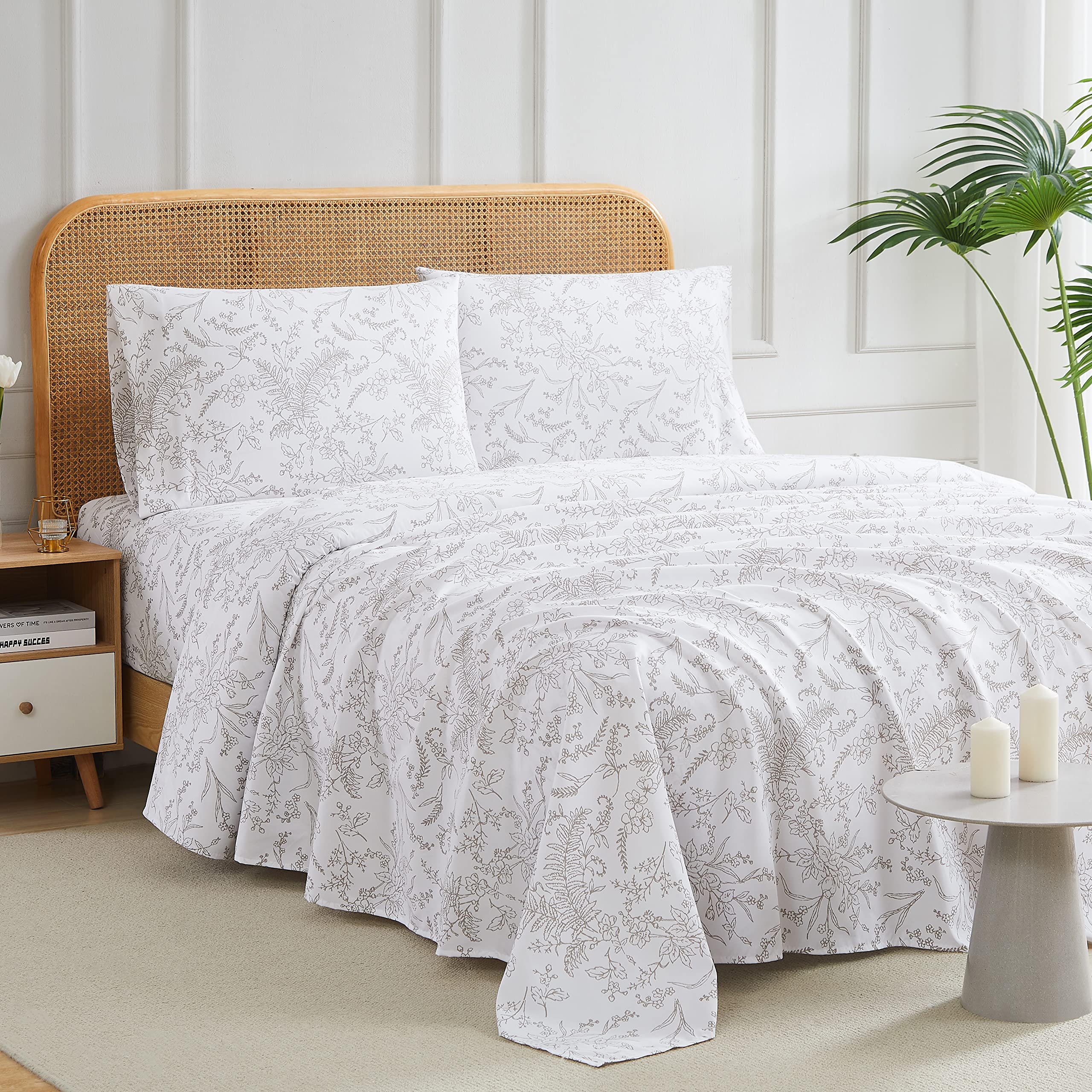 Southshore Fine Living, Inc. 4-Piece, 14-Inch Deep Pocket Queen Sheet Set, Easy Care Microfiber Bed Sheets With 1 Flat Sheet, 1