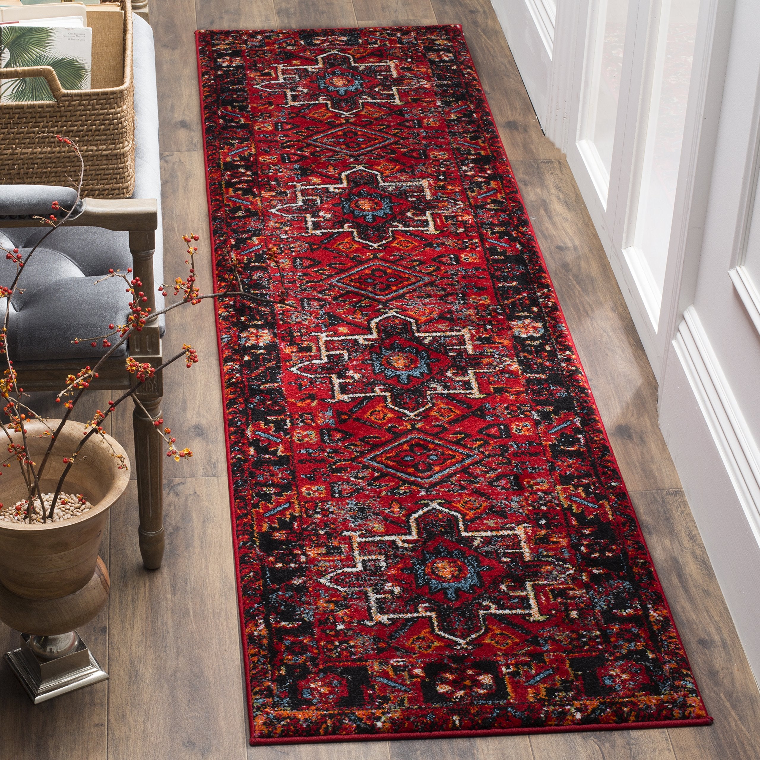 SAFAVIEH Vintage Hamadan Collection Runner Rug - 23 x 22, Red & Multi, Oriental Traditional Persian Design, Non-Shedding & Eas
