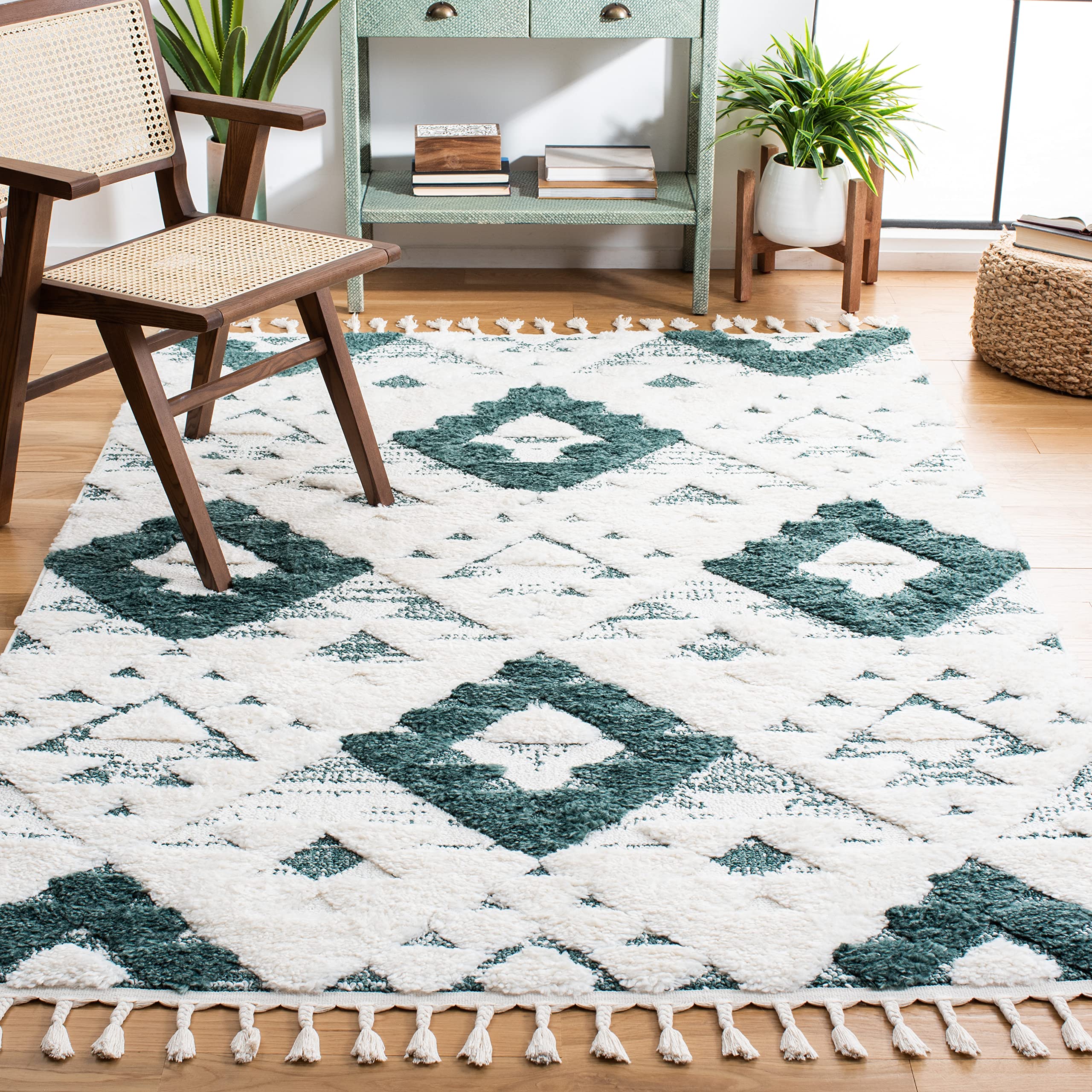SAFAVIEH Moroccan Tassel Shag Collection Accent Rug - 4 x 6, Green & Ivory, Boho Design, Non-Shedding & Easy Care, 2-inch Thic