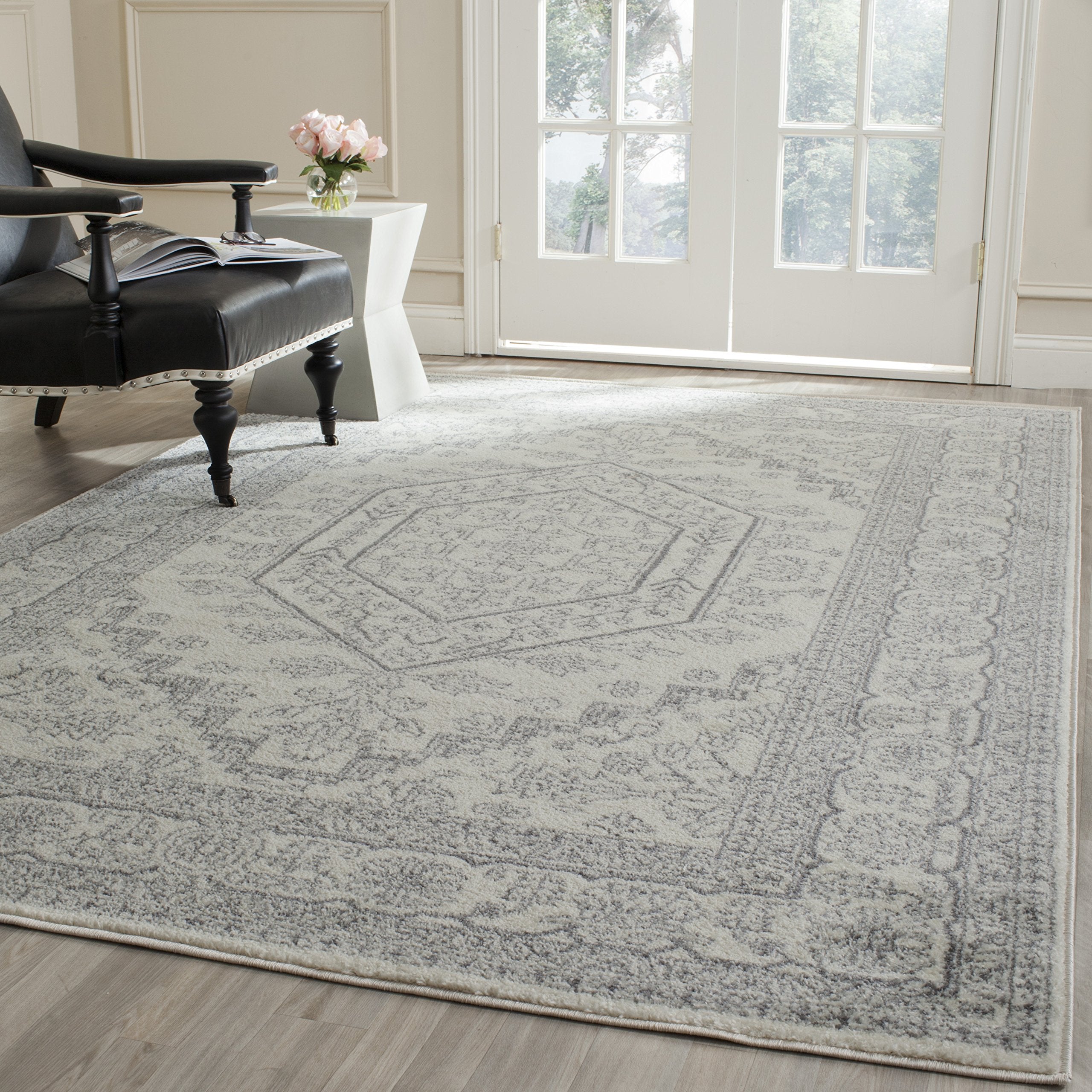 SAFAVIEH Adirondack Collection 11 Square Ivory / Silver ADR108B Oriental Medallion Non-Shedding Living Room Bedroom Dining Home