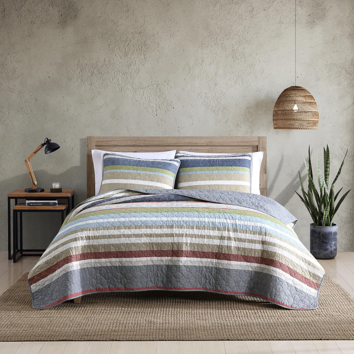 Eddie Bauer - Quilt Set, Cotton Reversible Bedding With Matching Shams, Lightweight Home Decor For All Seasons (Salmon Ladder Mu
