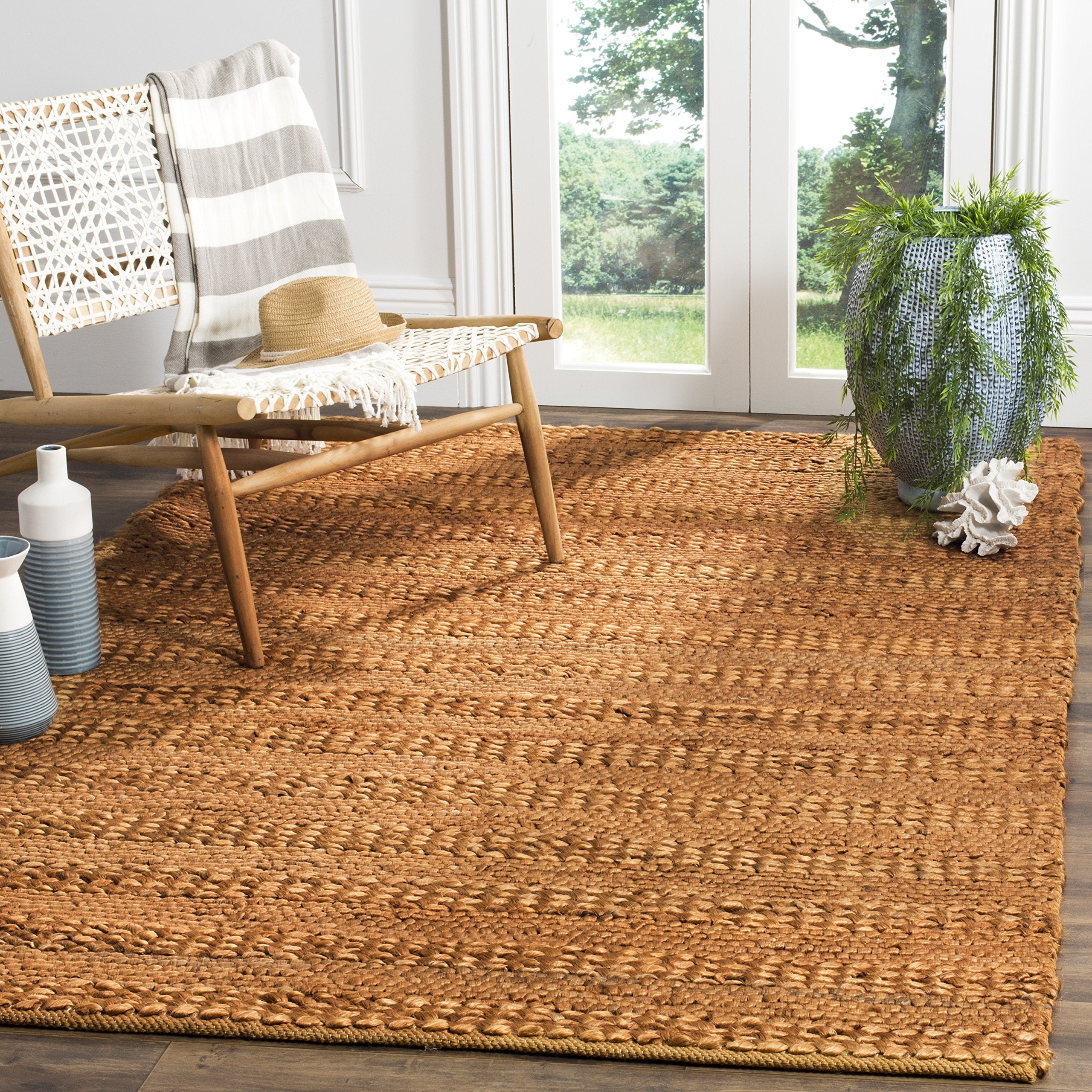 SAFAVIEH Natural Fiber Collection Area Rug - 5 x 8, Gold, Handmade Rustic Farmhouse Jute, Ideal for High Traffic Areas in Livi