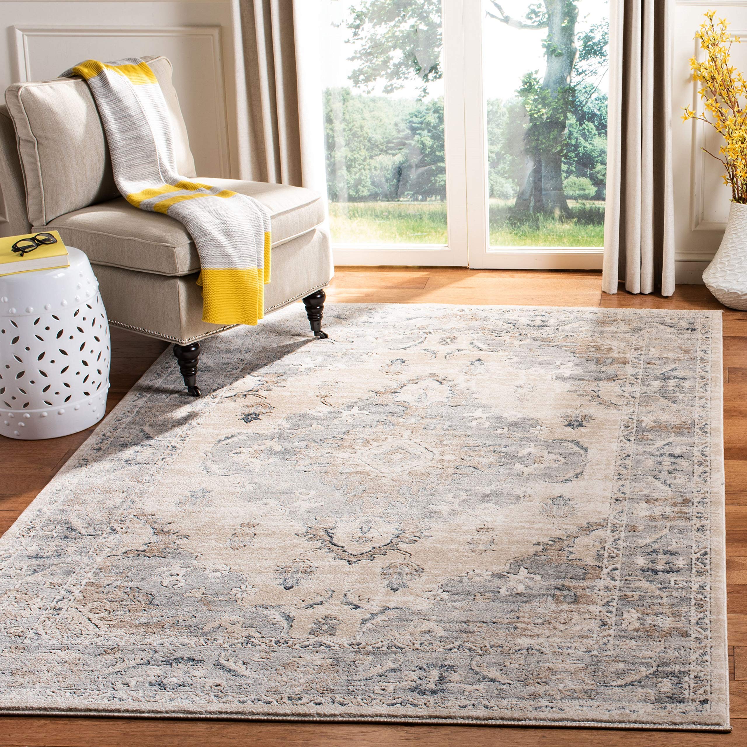 SAFAVIEH Oregon Collection 67 Square Beige/Grey ORE898B Oriental Distressed Non-Shedding Living Room Bedroom Dining Home Office