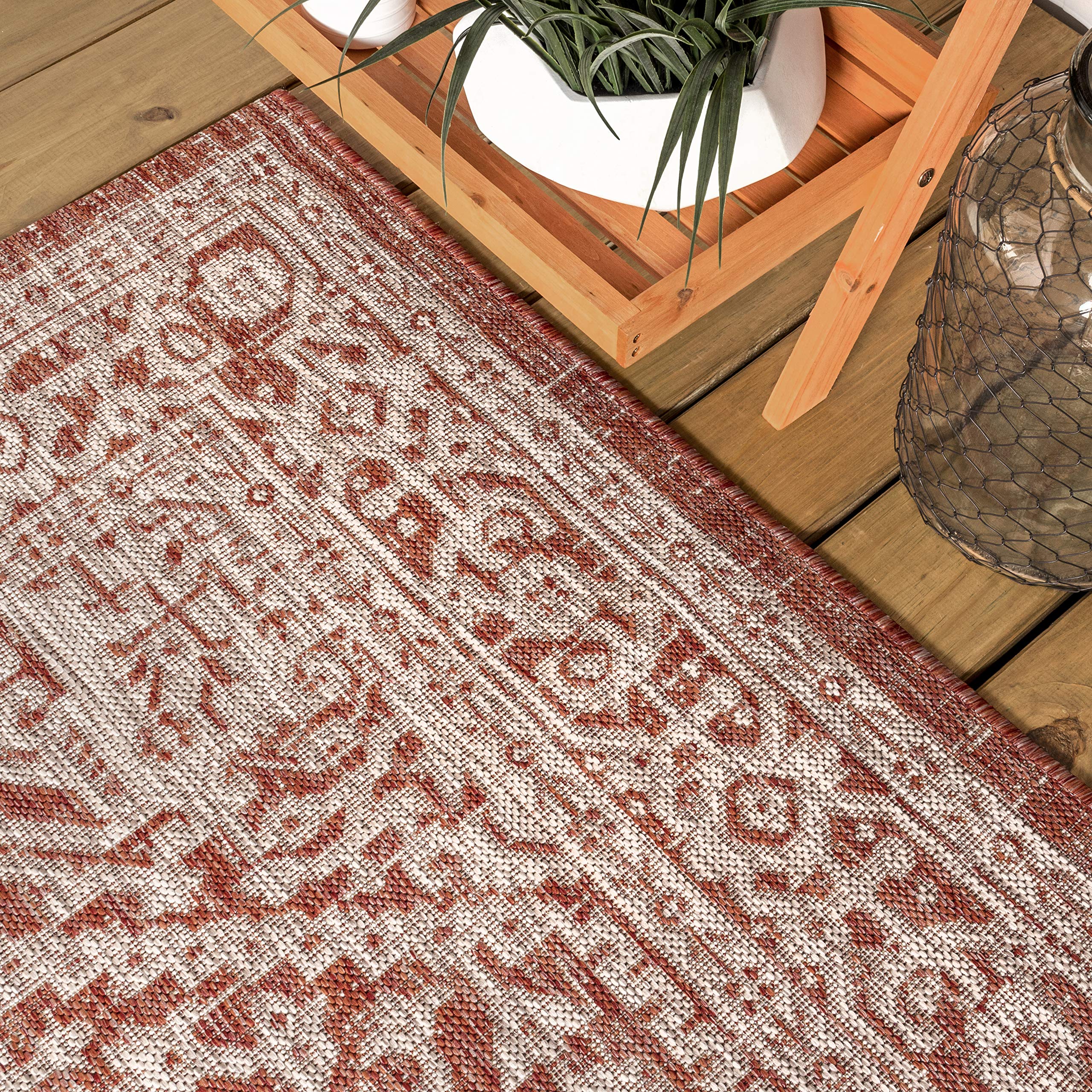 Jonathan Y Smb101A-5R Sinjuri Medallion Textured Weave Indoor Outdoor Area-Rug Coastal Bohemian Rustic Glam Easy Cleaning Bedroom Kitchen Backyard Patio Non Shedding, 5' Round, Red/Taupe