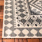 Safavieh Veranda Collection Accent Rug - 4' X 5'7', Ivory & Slate, Boho Design, Non-Shedding & Easy Care, Indoor/Outdoor & Wash
