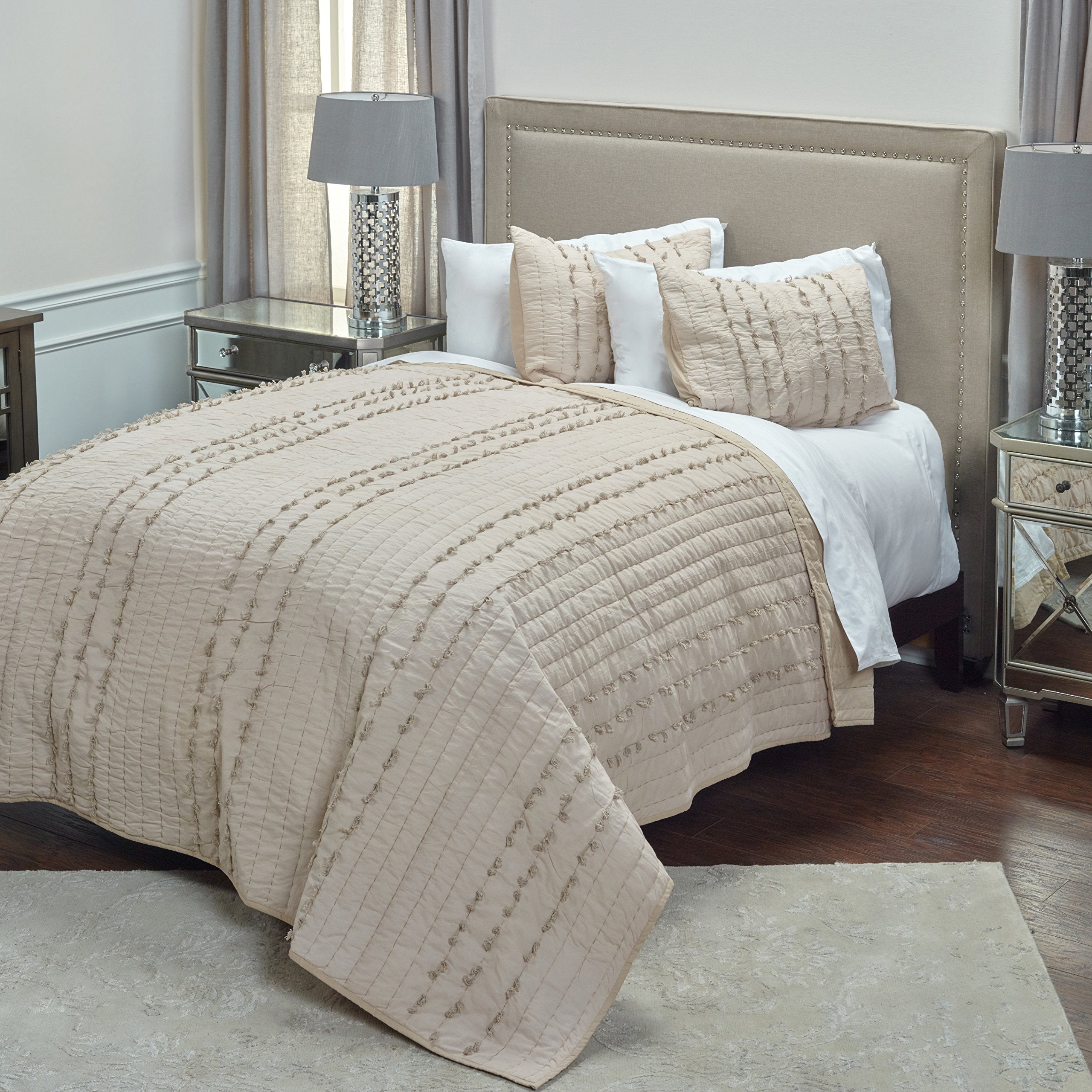 Rizzy Home | BQ4209 | Polyester Quilt | 70"x86" Brown/Neutral/ Vertical Stripe