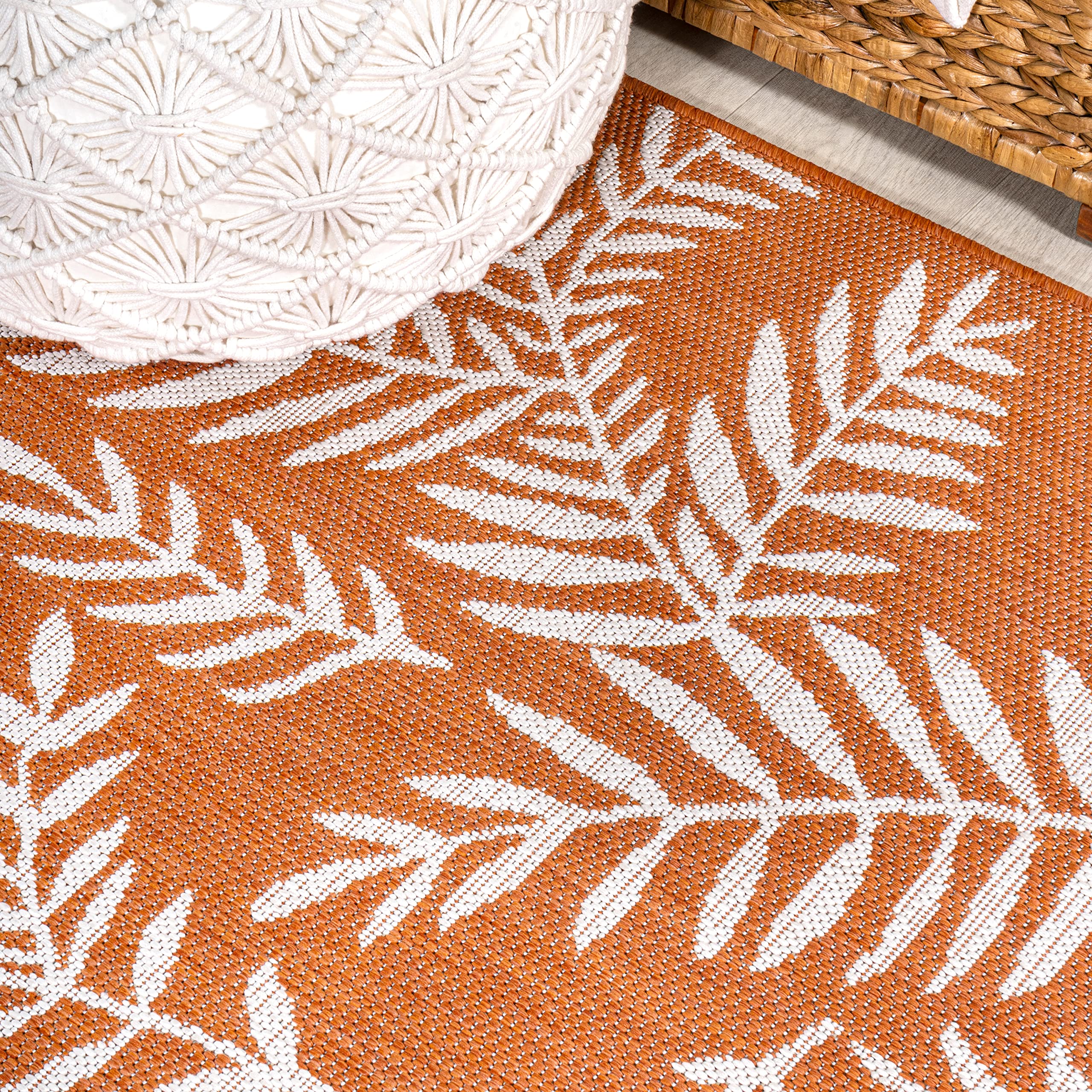 Jonathan Y Smb119E-5R Nevis Palm Frond Indoor Outdoor Area Rug, Coastal, Casual, Country Easy Cleaning,Bedroom,Kitchen,Backyard,Patio,Non Shedding, Orange/Cream, 5' Round
