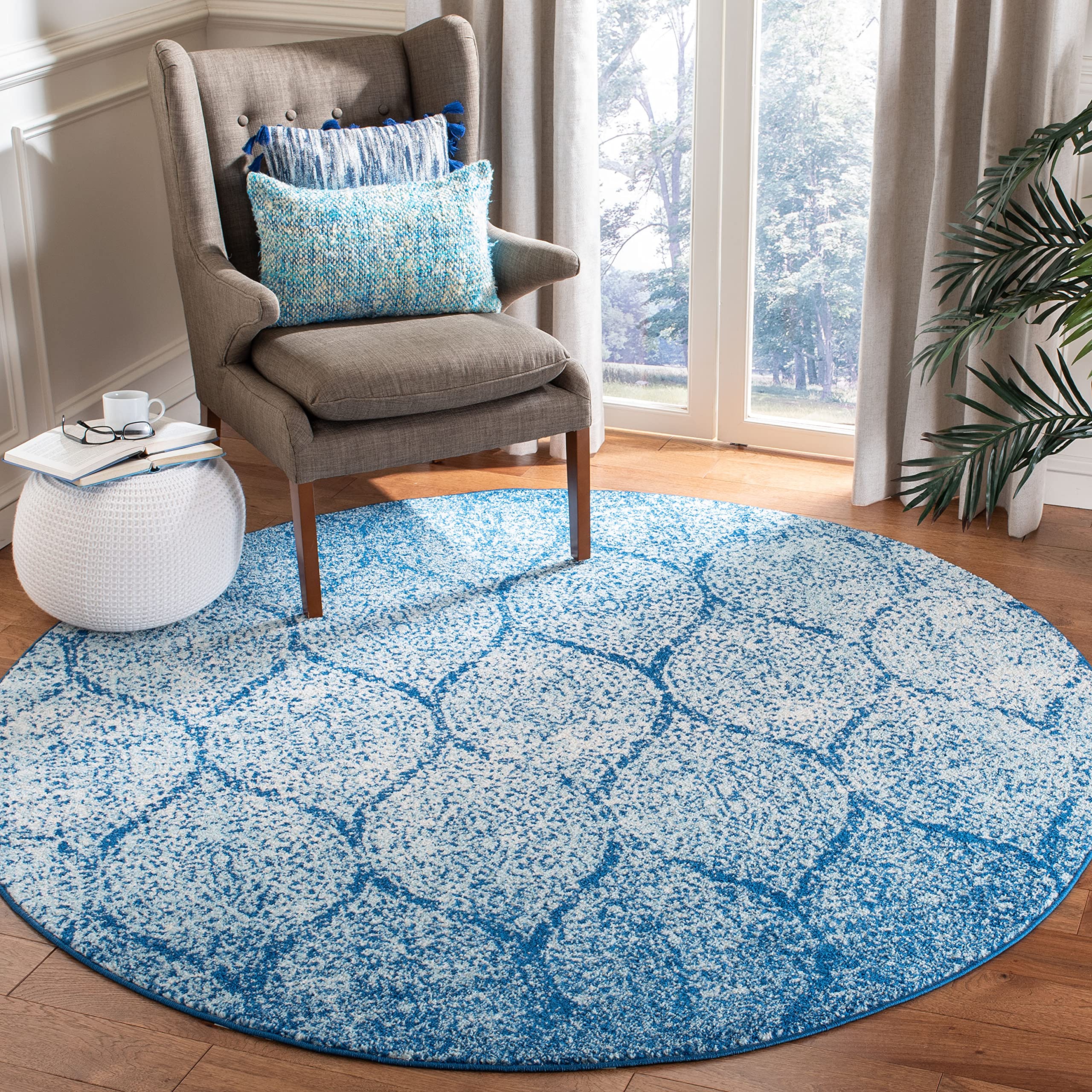 SAFAVIEH Madison Collection 53 Round Navy / Blue MAD604N Glam Ogee Trellis Distressed Non-Shedding Dining Room Entryway Foyer L