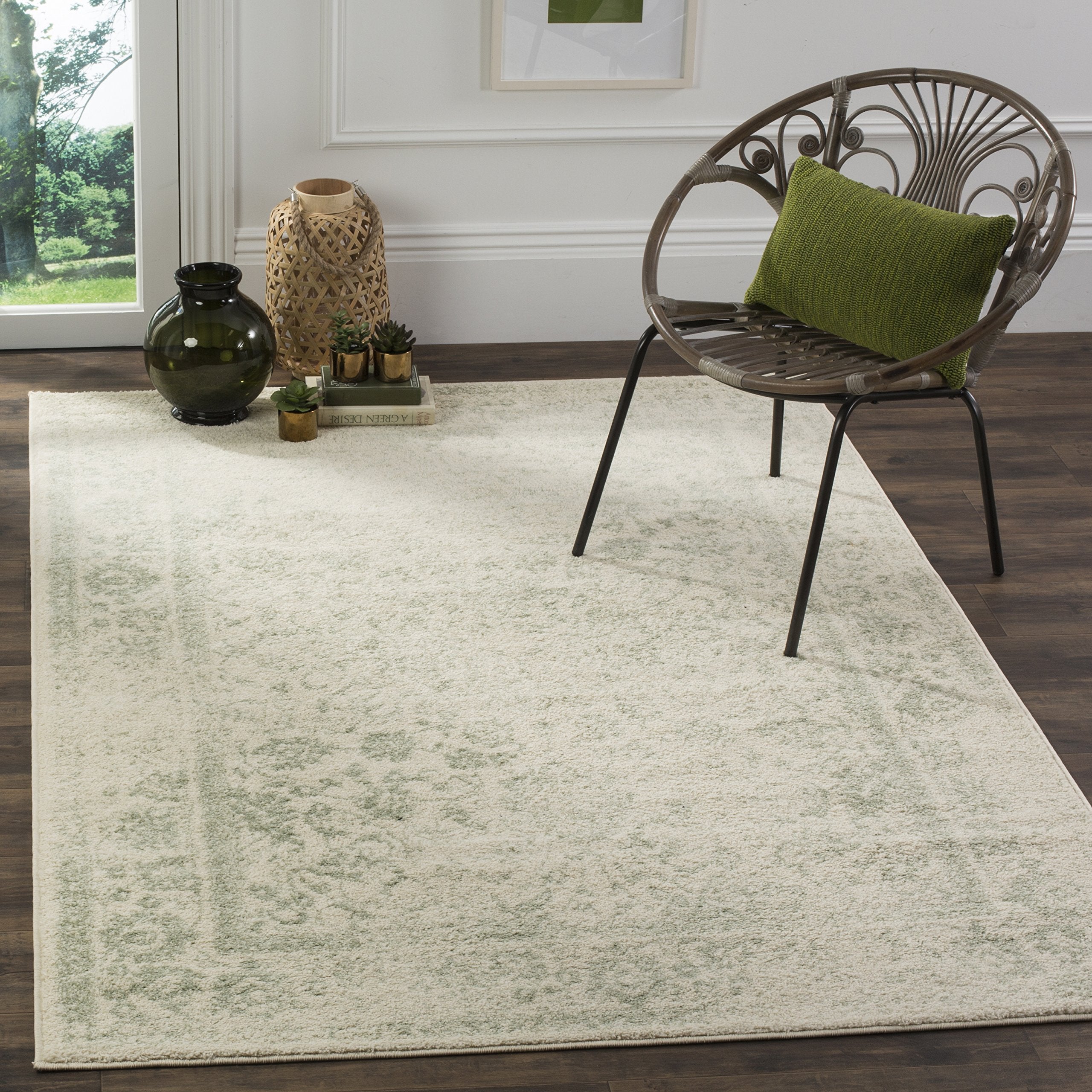 SAFAVIEH Adirondack Collection Area Rug - 6 x 8, Ivory & Sage, Oriental Distressed Design, Non-Shedding & Easy Care, Ideal for