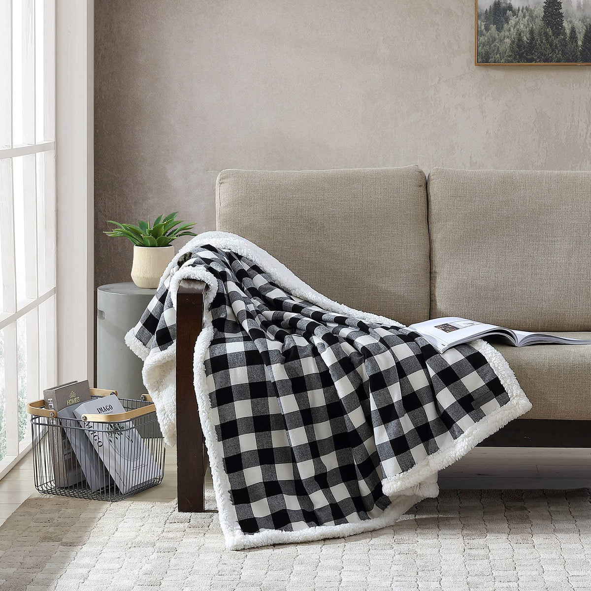 Eddie Bauer - Throw Blanket, Reversible Sherpa Flannel Bedding, Buffalo Plaid Cozy Home Decor (Cabin Plaid Black, Throw)
