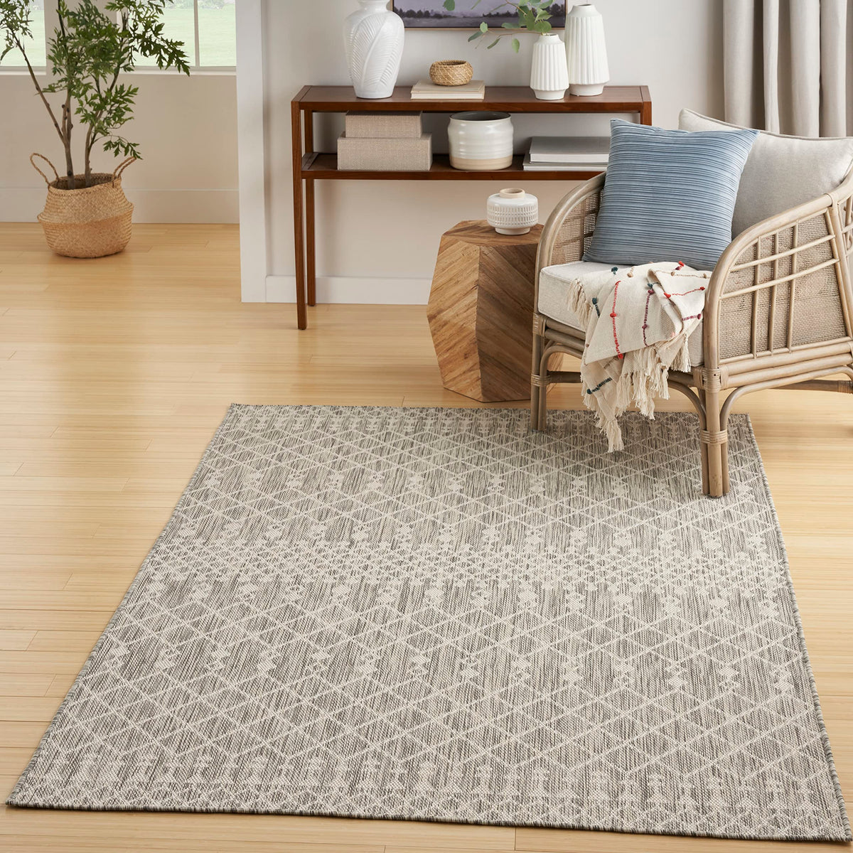 Nourison Positano Indoor/Outdoor Light Grey 5' X 7' Area Rug, Easy Cleaning, Non Shedding, Bed Room, Living Room, Dining Room, Deck, Backyard, Patio (5X7)