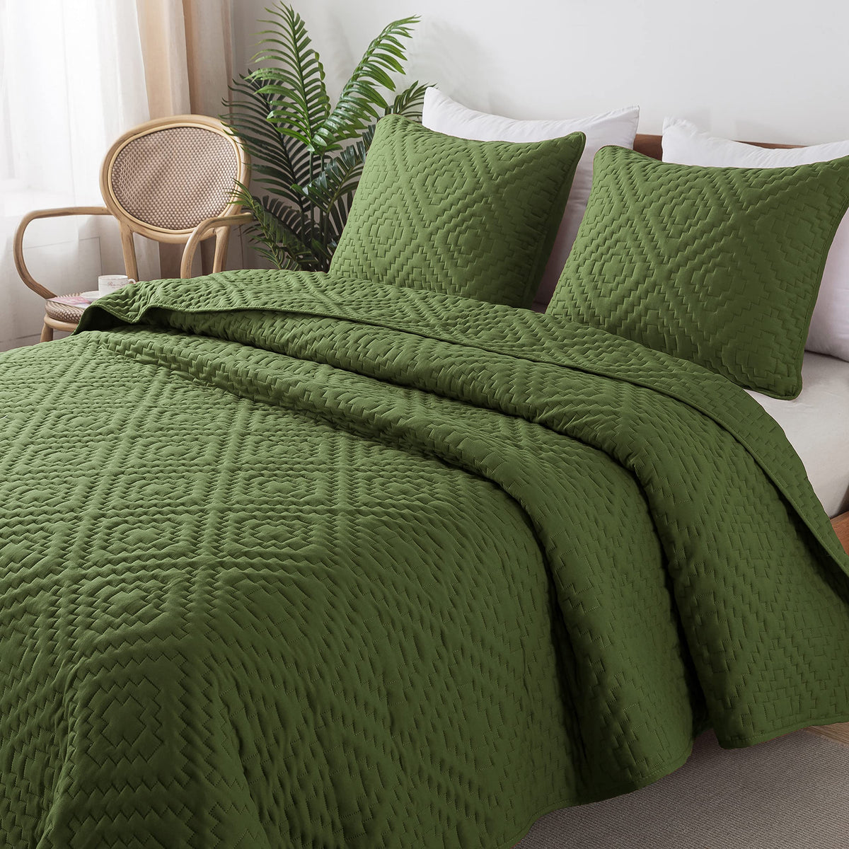 Olive Green Twin Size Quilt Bedding Sets With Pillow Sham, Boho Dark Deep Sage Lightweight Soft Bedspread Coverlet, Quilted Blan