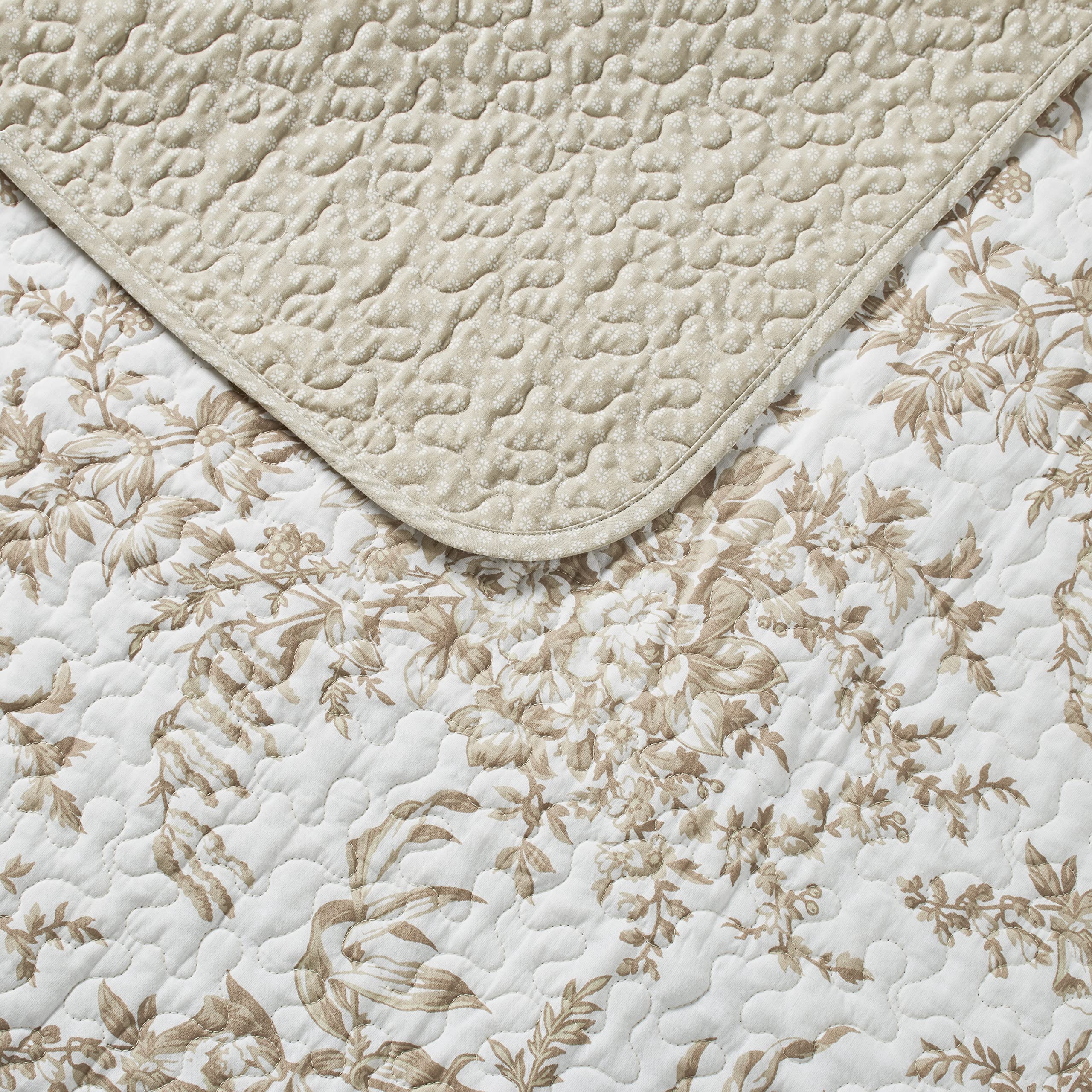 Laura Ashley - Twin Quilt Set, Reversible Cotton Bedding With Matching Sham, Home Decor For All Seasons (Bedford Mocha, Twin)