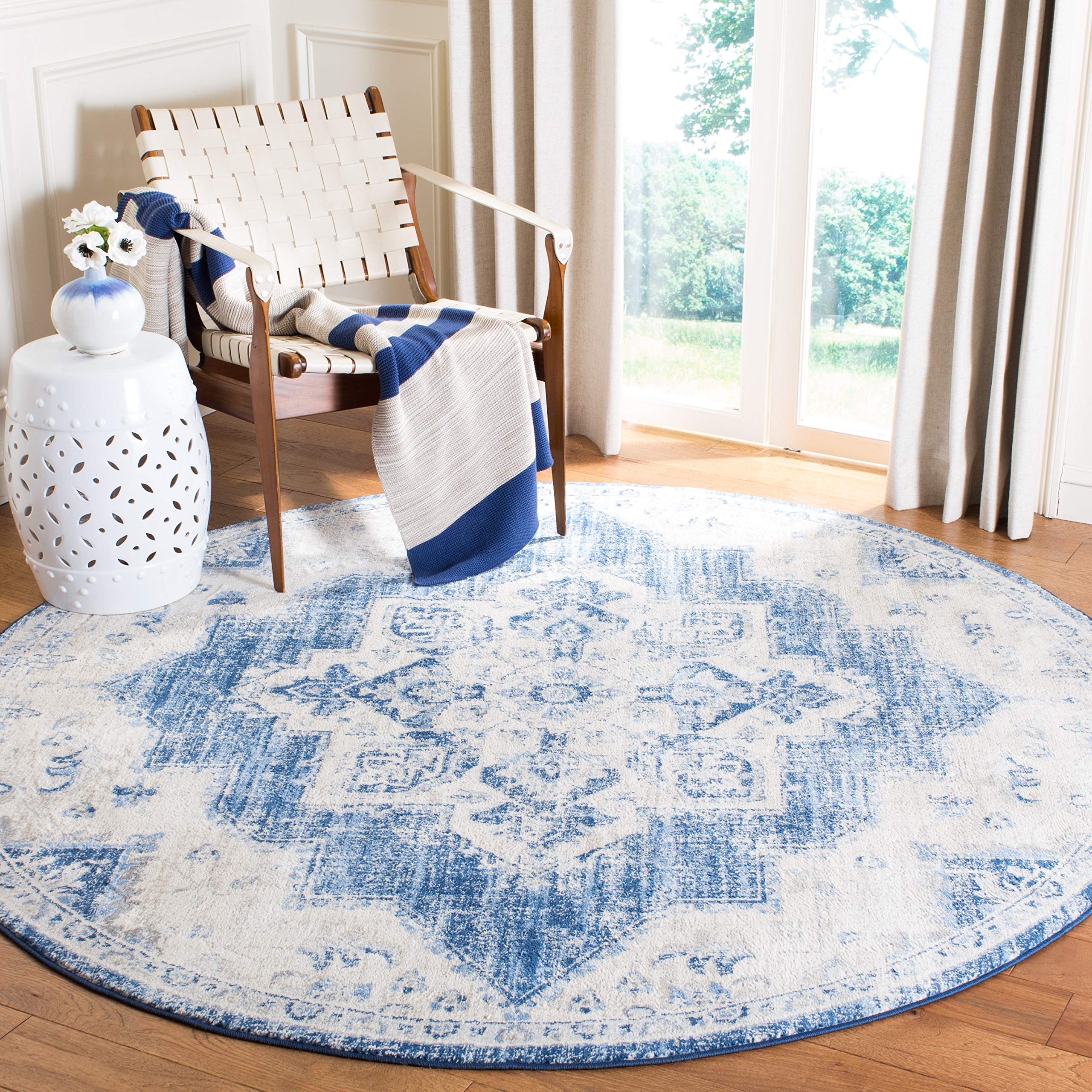 SAFAVIEH Brentwood Collection Area Rug - 11 Round, Ivory & Navy, Medallion Distressed Design, Non-Shedding & Easy Care, Ideal f