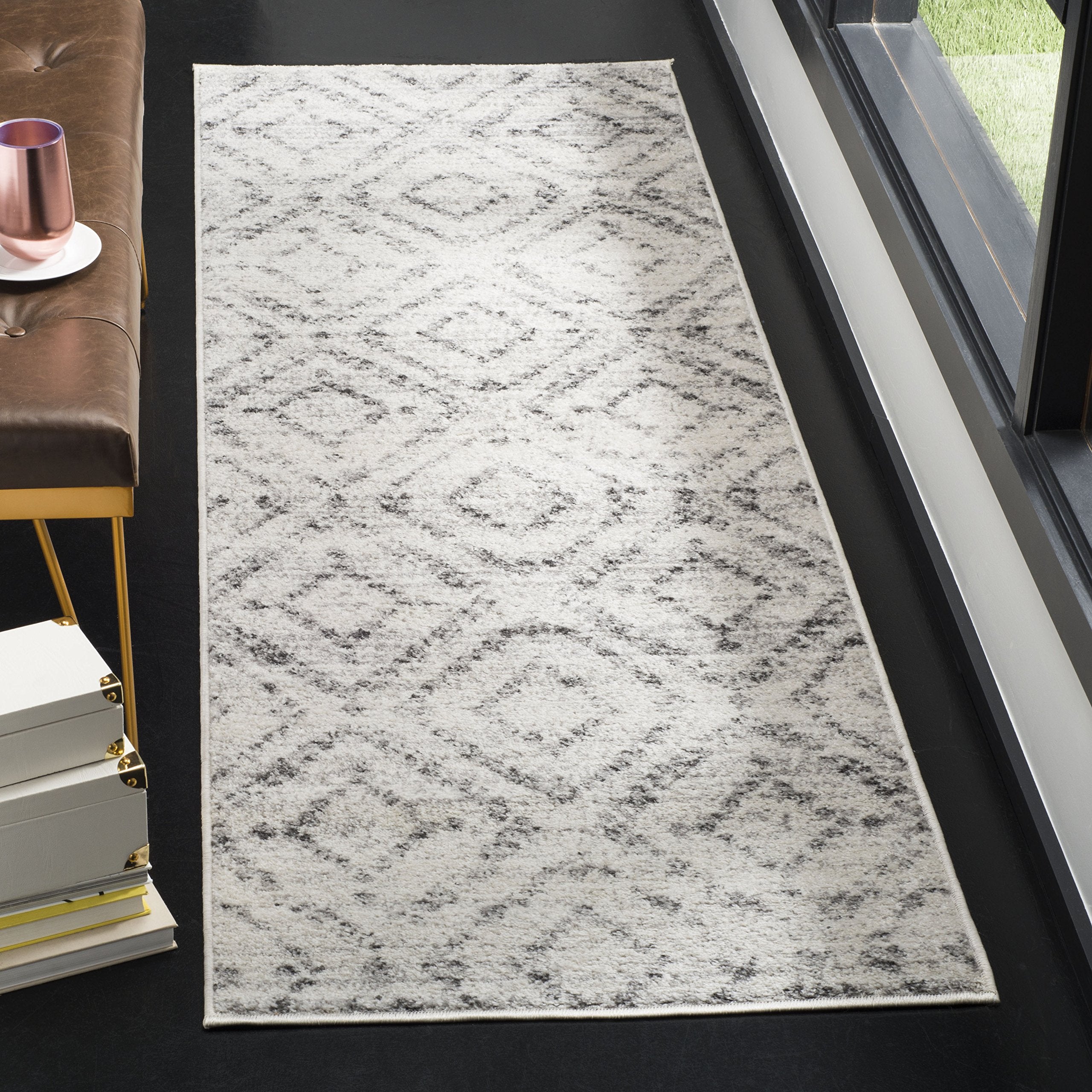 SAFAVIEH Adirondack Collection Area Rug - 10 Square, Light Grey & Grey, Modern Diamond Distressed Design, Non-Shedding & Easy C