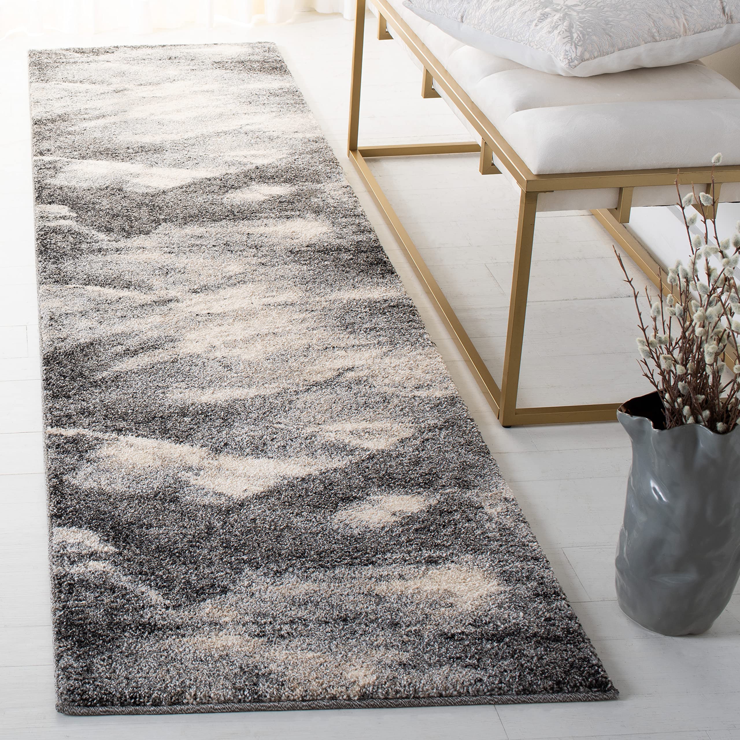 SAFAVIEH Retro Collection Runner Rug - 23 x 13, Grey & Ivory, Modern Abstract Design, Non-Shedding & Easy Care, Ideal for High